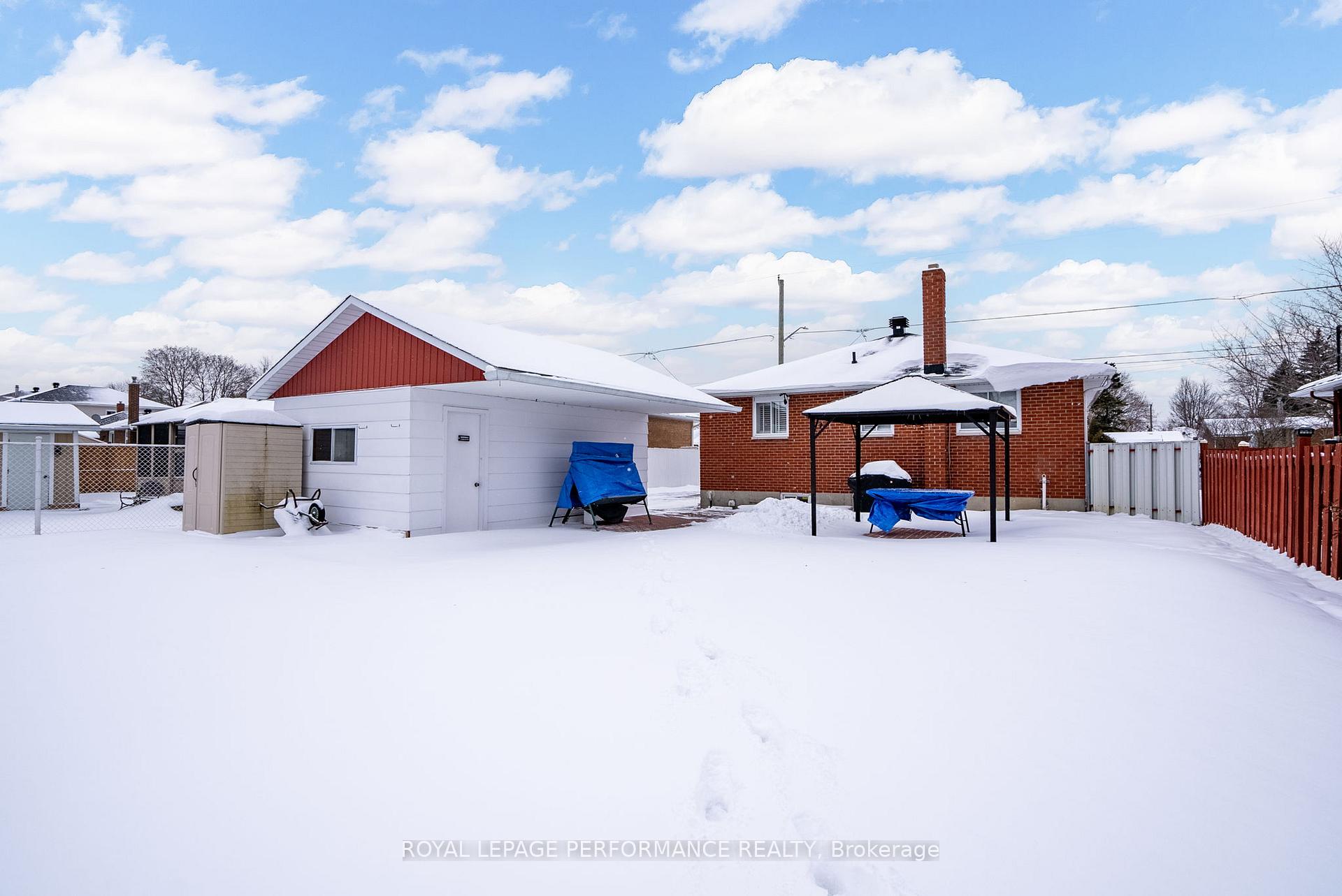 Photo 40 of 252 Jarvis Street, Cornwall — HOMEH