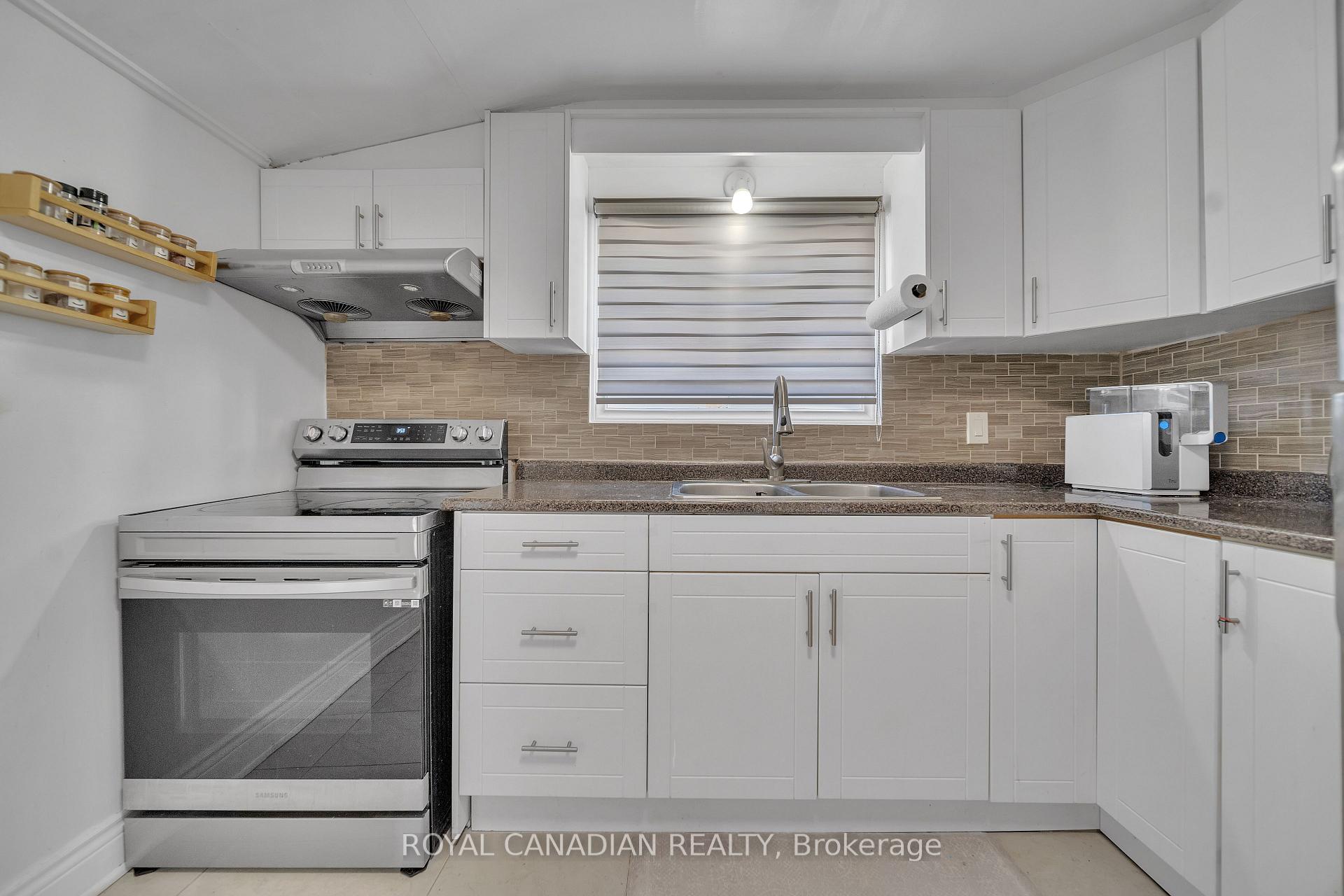 Photo 1 of 59 Brown Street, Clarington, Bowmanville — HOMEH