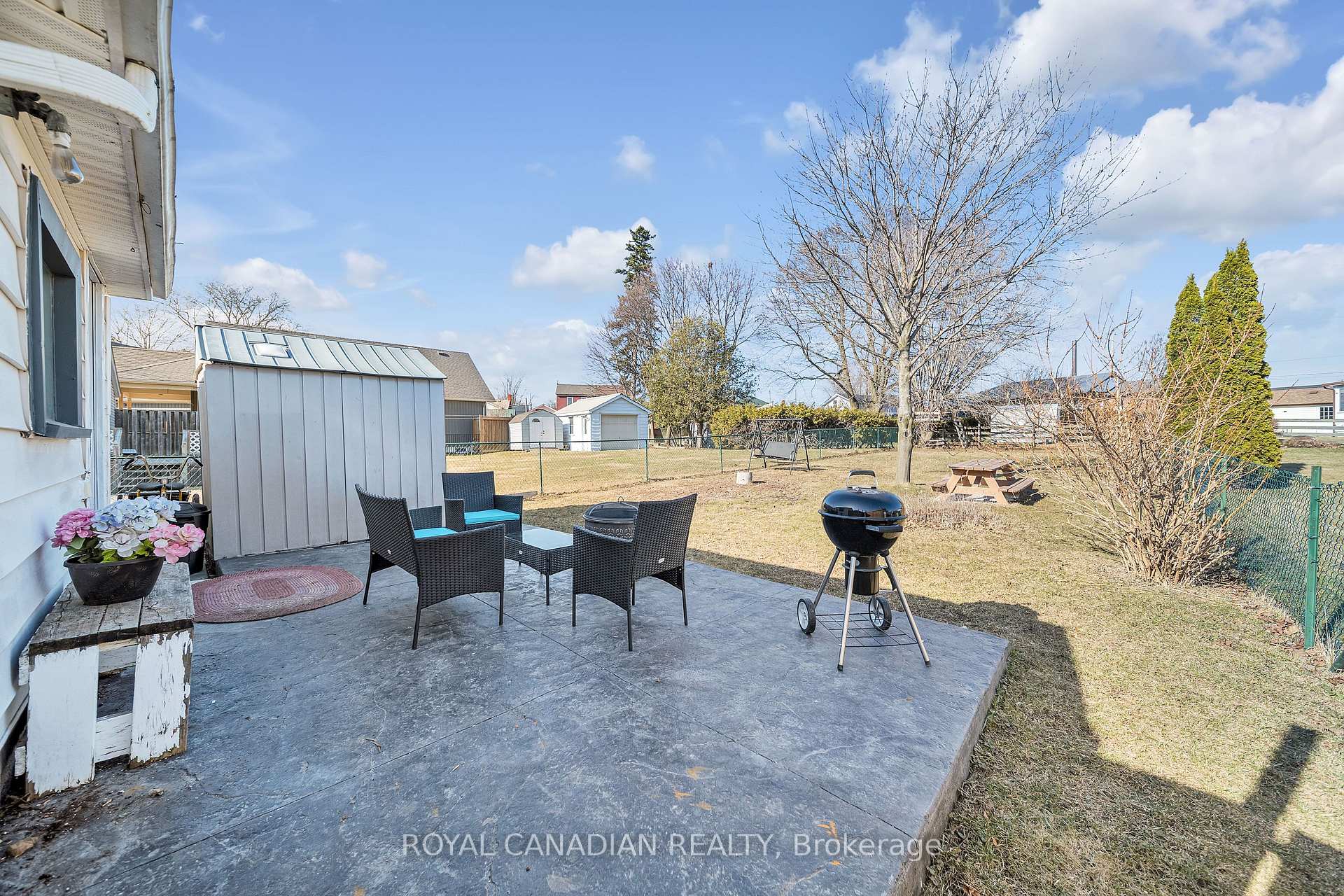 Photo 10 of 59 Brown Street, Clarington, Bowmanville — HOMEH