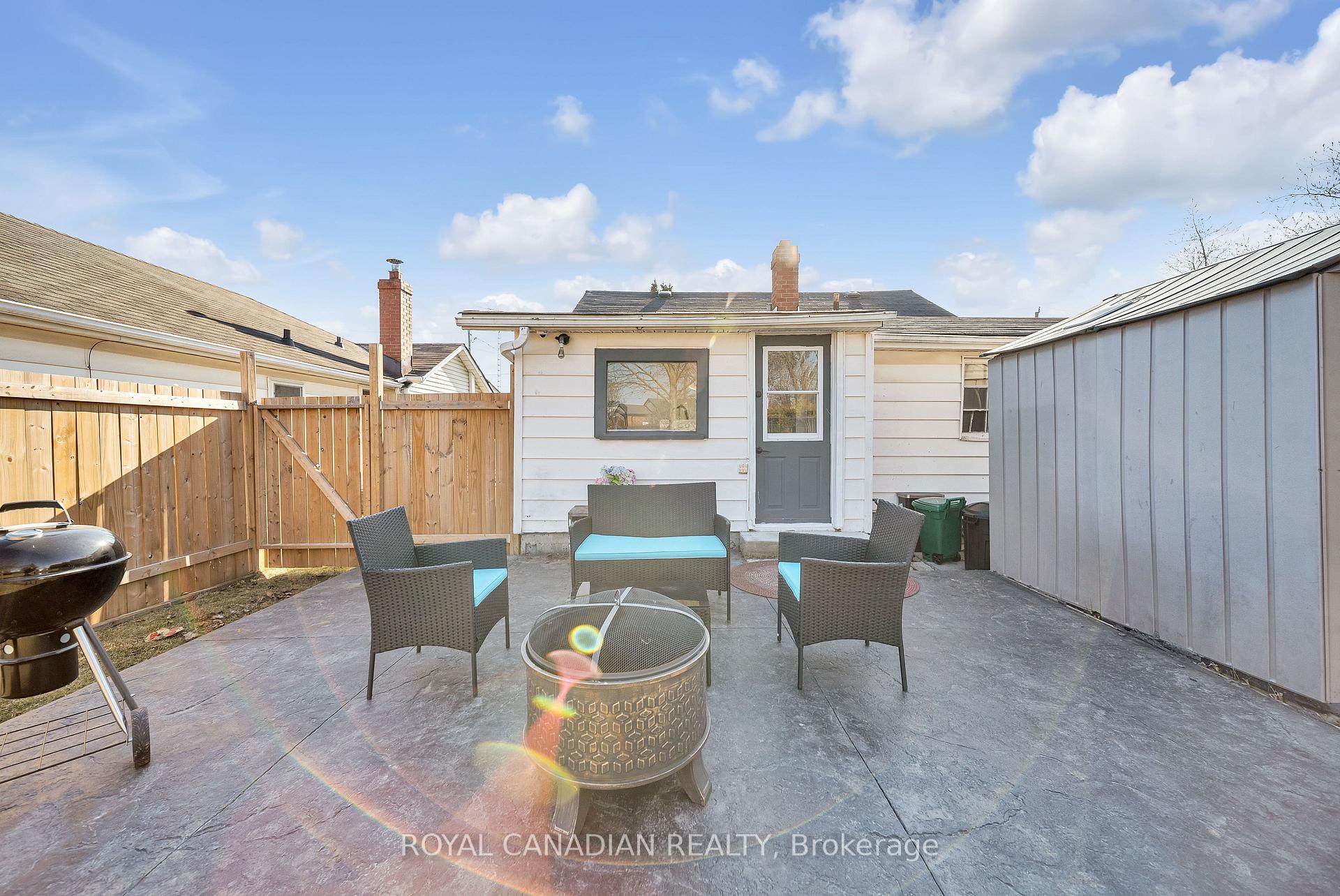 Photo 12 of 59 Brown Street, Clarington, Bowmanville — HOMEH