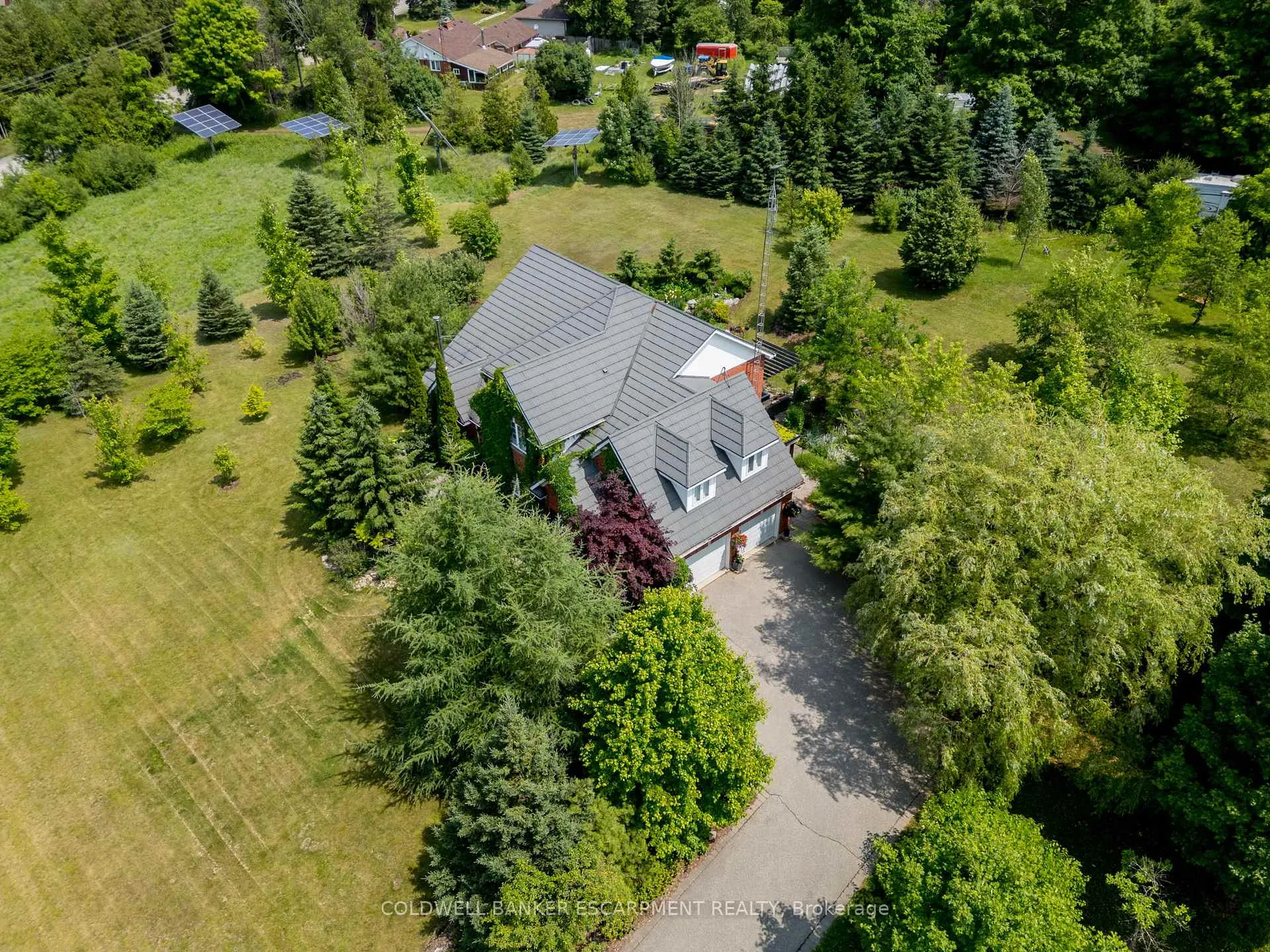 Photo 2 of 3 Morgan Drive, Halton Hills, Rural Halton Hills — HOMEH