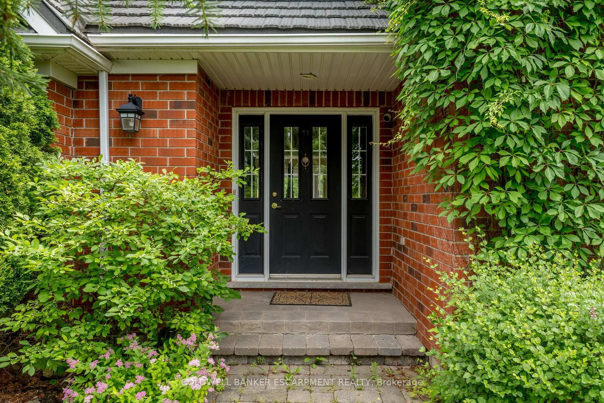 Photo 7 of 3 Morgan Drive, Halton Hills, Rural Halton Hills — HOMEH