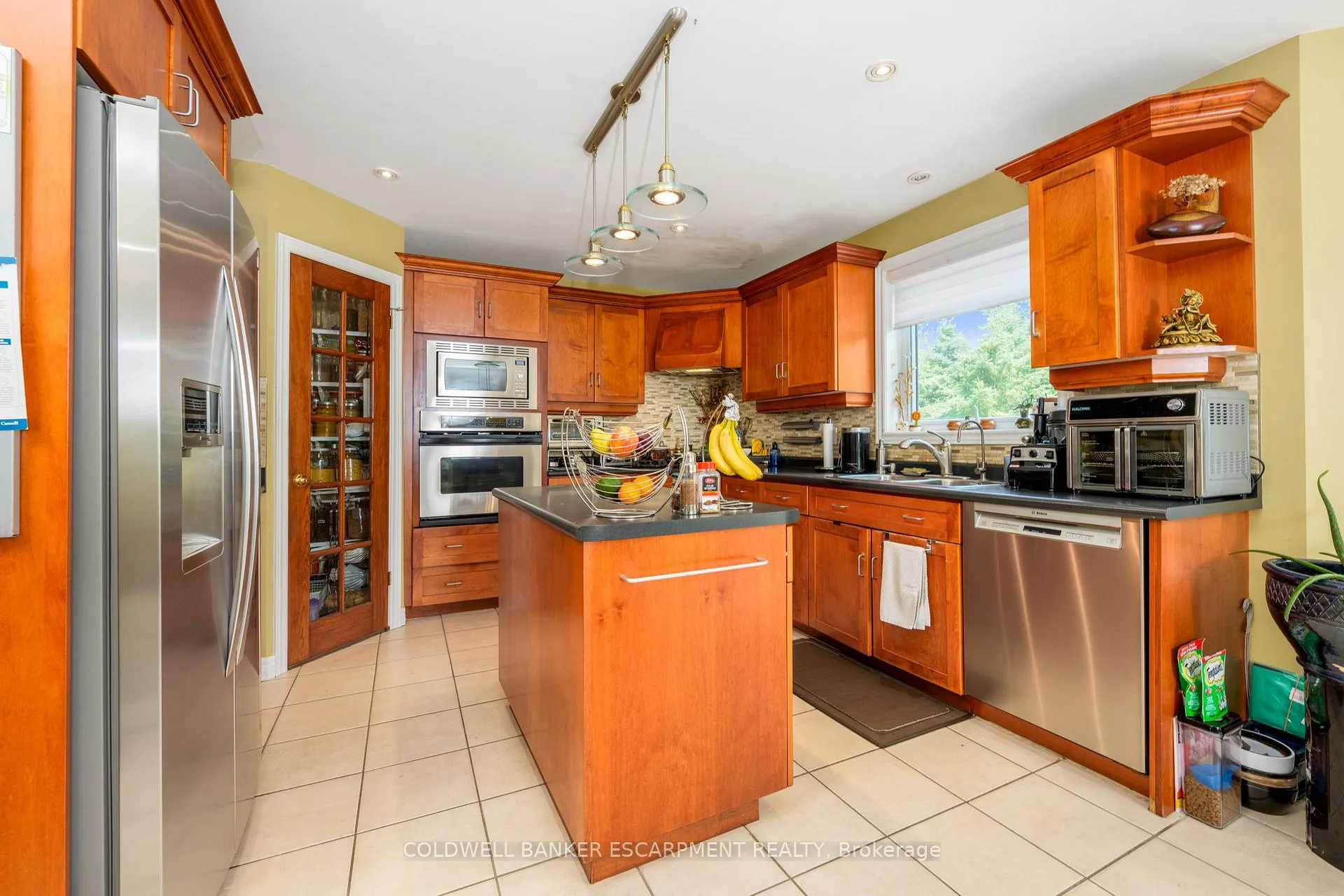 Photo 18 of 3 Morgan Drive, Halton Hills, Rural Halton Hills — HOMEH