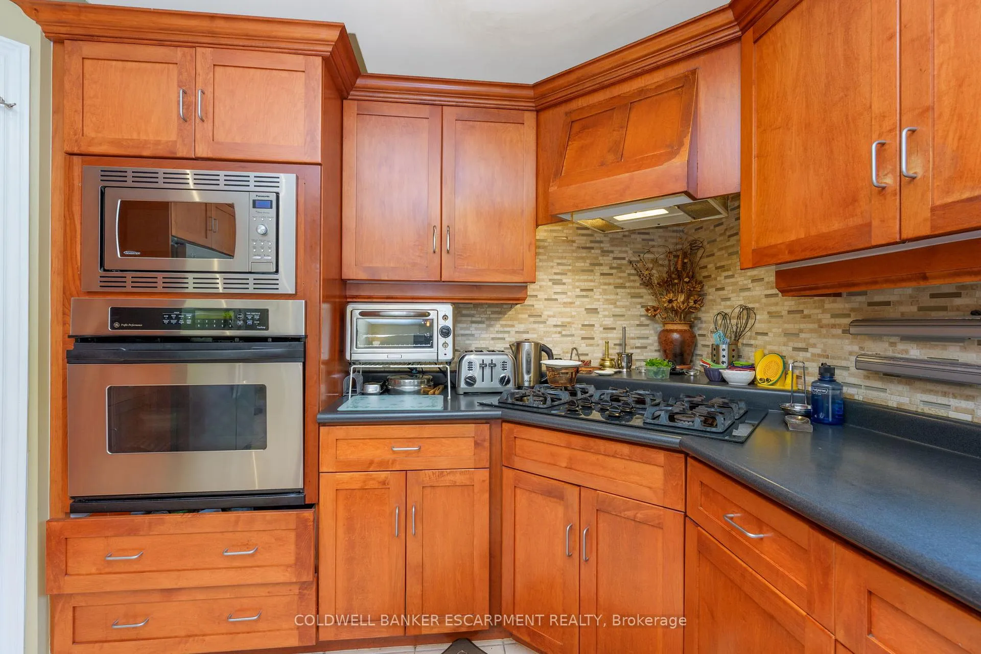 Photo 20 of 3 Morgan Drive, Halton Hills, Rural Halton Hills — HOMEH