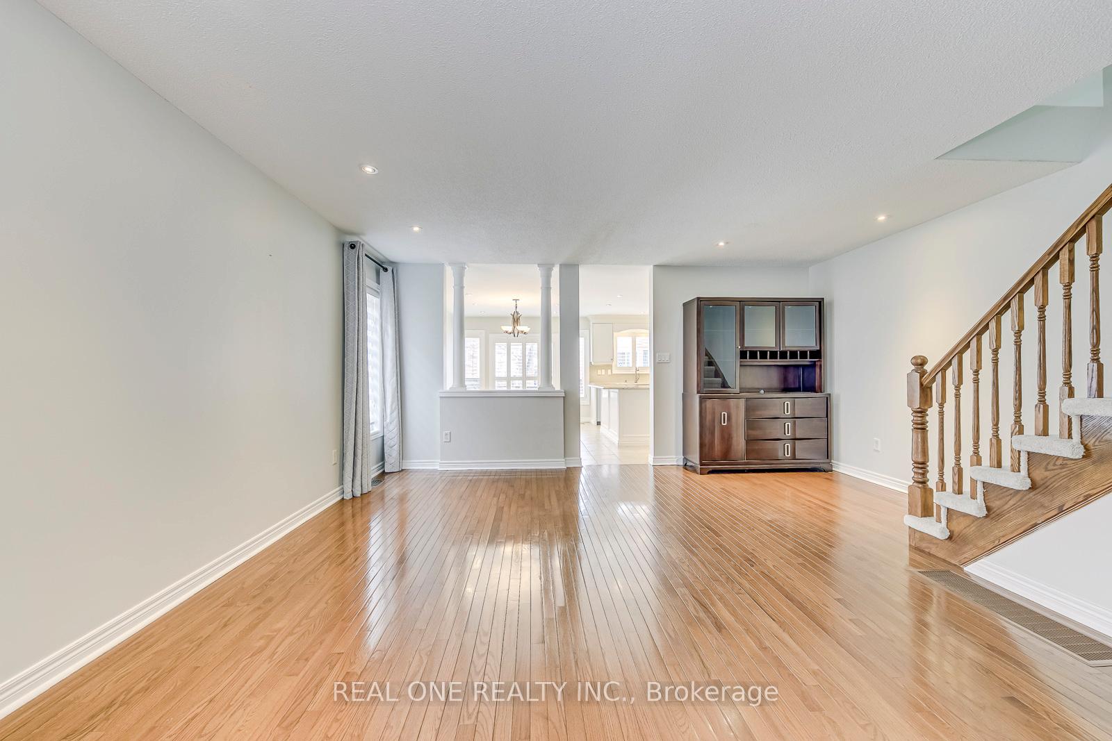 Photo 5 of 1491 Gulledge Trail, Oakville, West Oak Trails — HOMEH