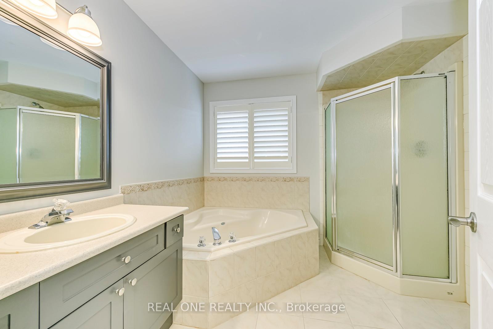 Photo 24 of 1491 Gulledge Trail, Oakville, West Oak Trails — HOMEH