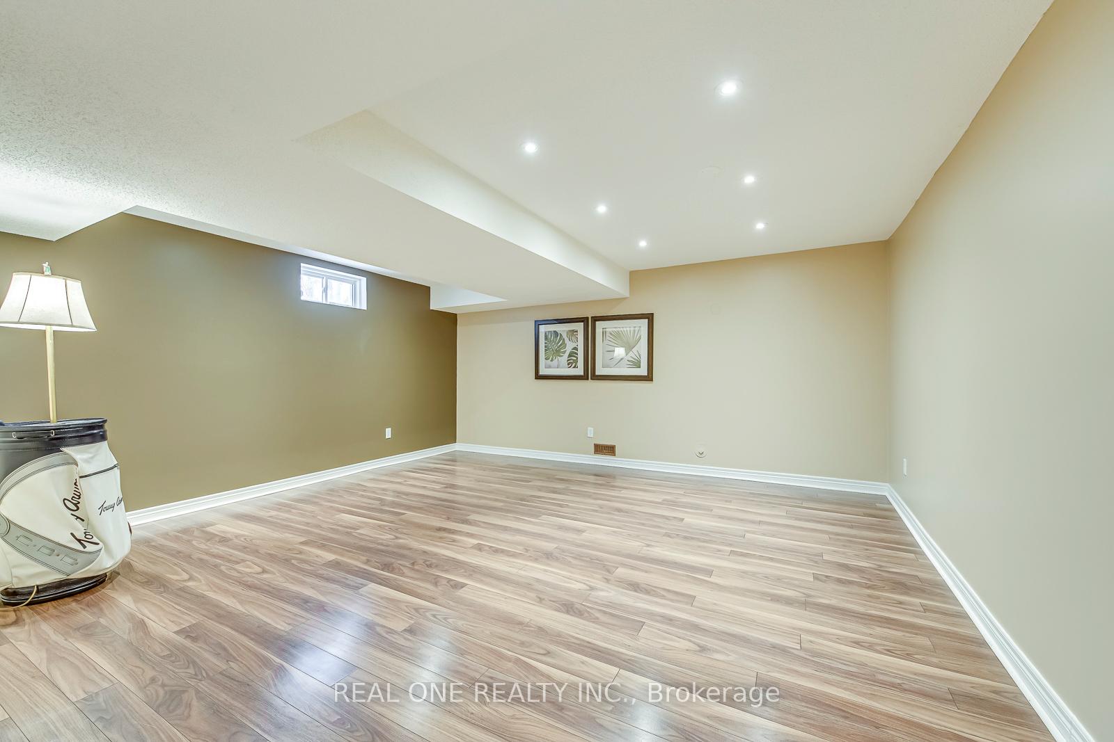 Photo 33 of 1491 Gulledge Trail, Oakville, West Oak Trails — HOMEH