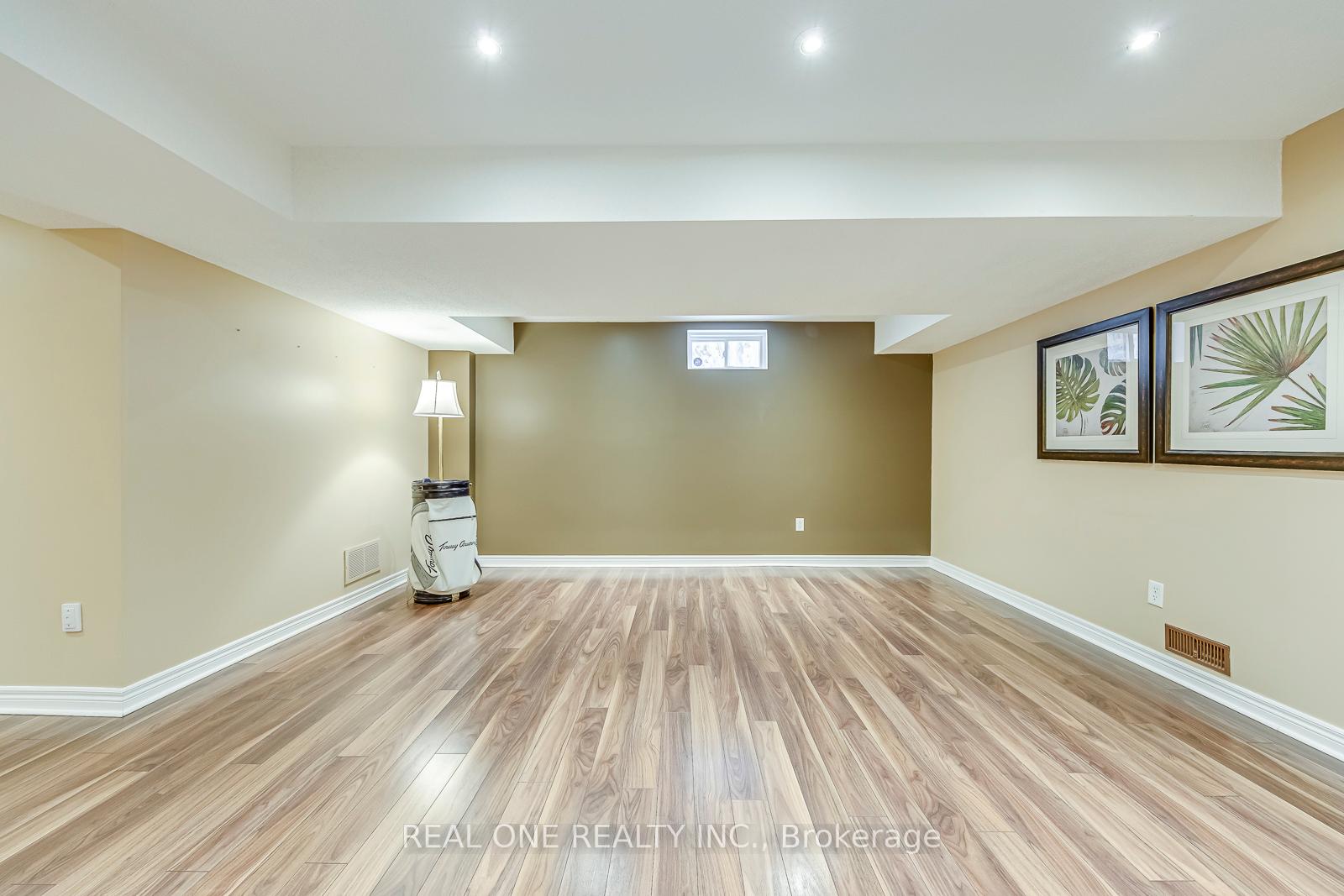 Photo 34 of 1491 Gulledge Trail, Oakville, West Oak Trails — HOMEH