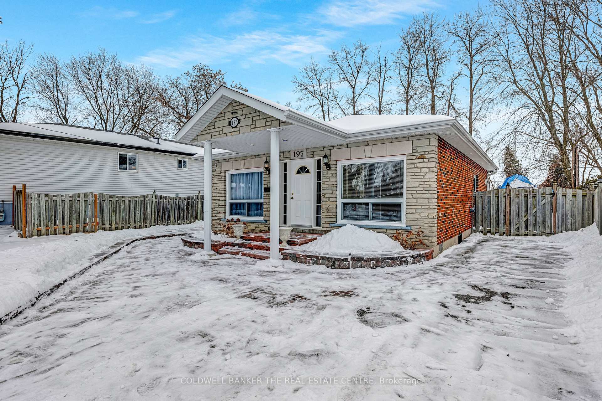 Photo 6 of 197 Cameron Crescent, Georgina, Keswick North — HOMEH