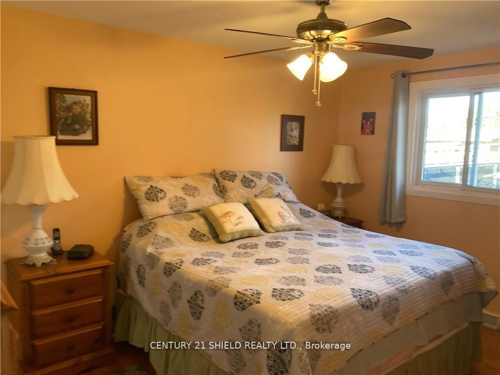 Photo 11 of 813 Haldimand Crescent, Cornwall — HOMEH