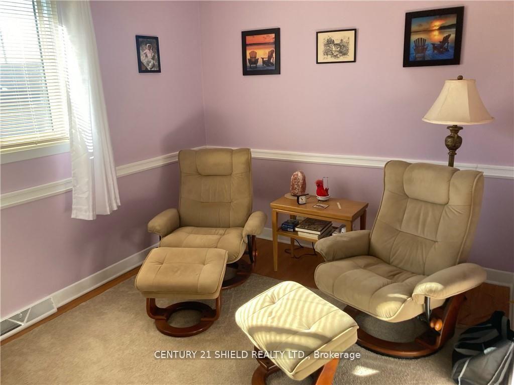 Photo 13 of 813 Haldimand Crescent, Cornwall — HOMEH