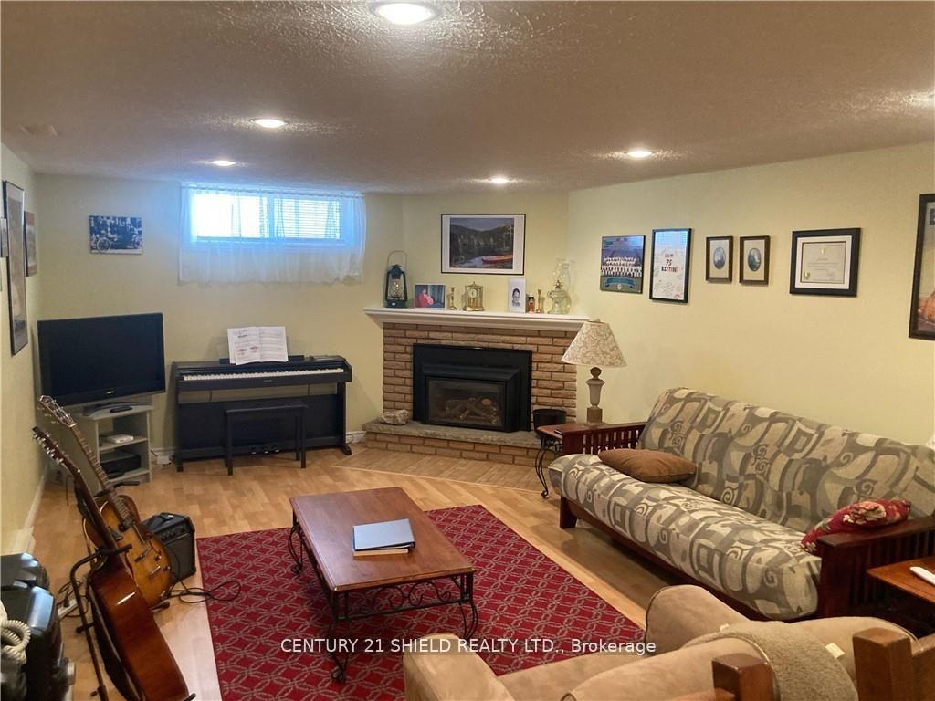 Photo 15 of 813 Haldimand Crescent, Cornwall — HOMEH