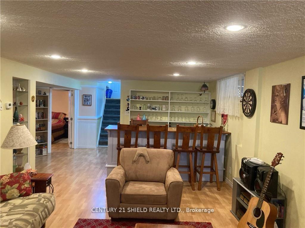 Photo 18 of 813 Haldimand Crescent, Cornwall — HOMEH