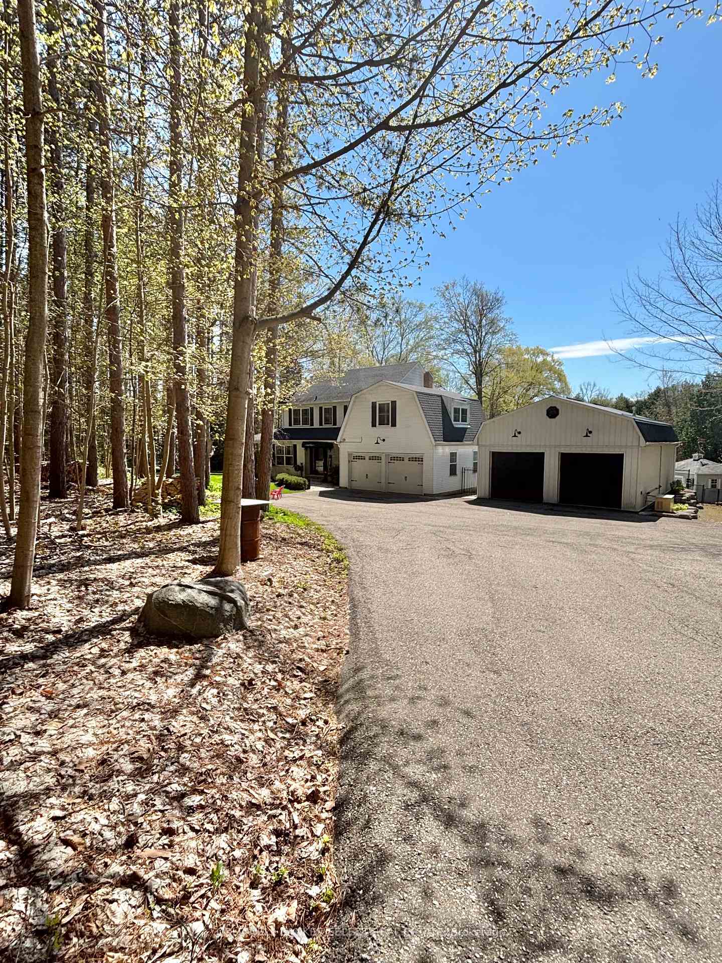 Photo 2 of 7599 Patterson Side Road, Caledon, Rural Caledon — HOMEH