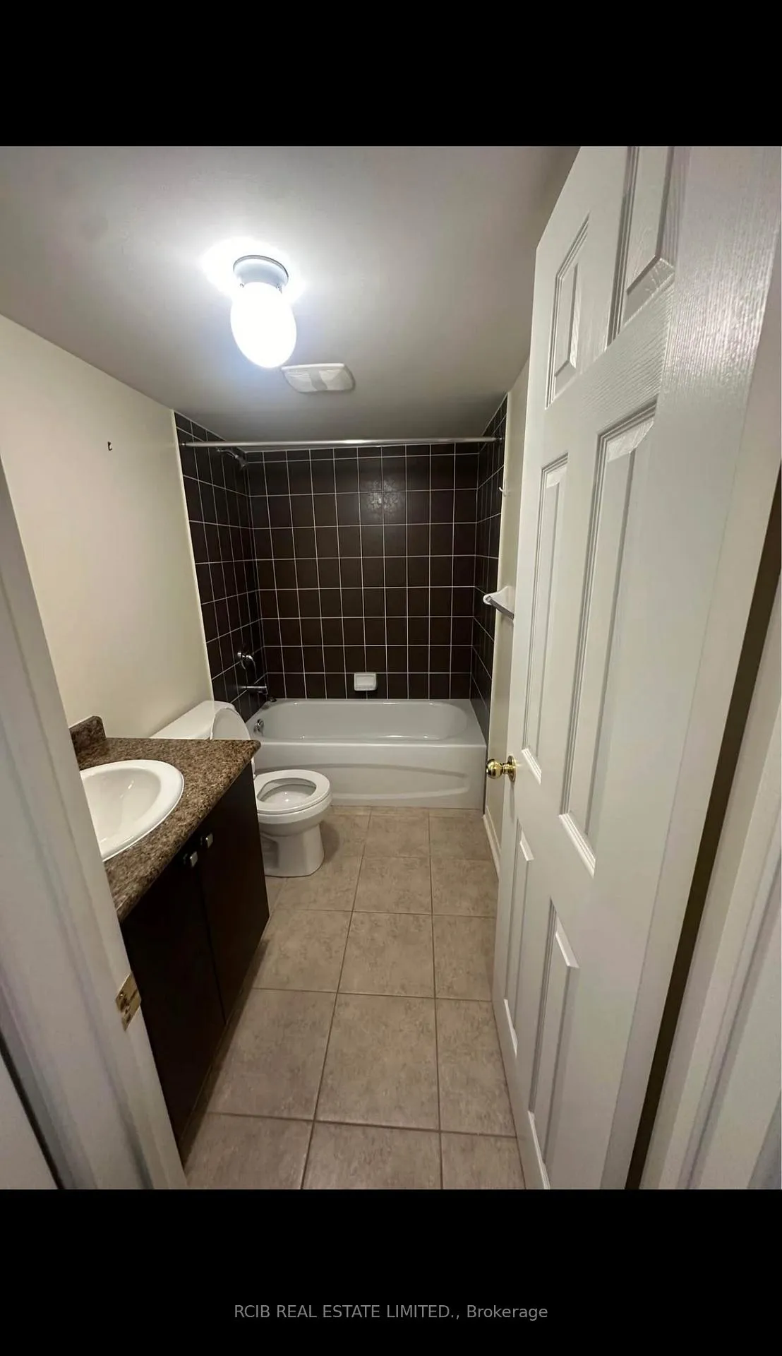 Photo 4 of Unit 2 (lower), 163 Heartview Road, Brampton, Sandringham-Wellington North — HOMEH