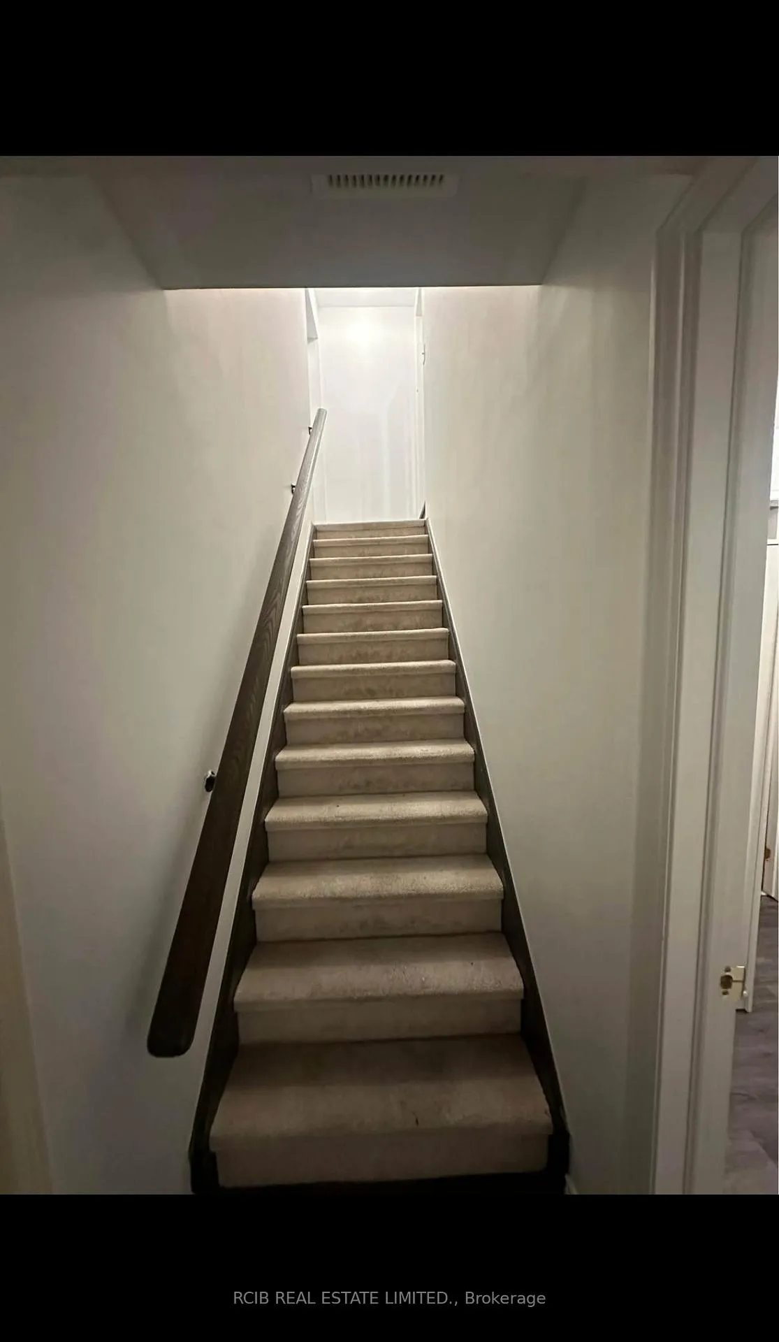 Photo 8 of Unit 2 (lower), 163 Heartview Road, Brampton, Sandringham-Wellington North — HOMEH