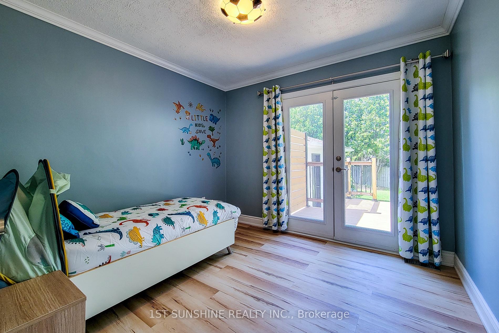Photo 15 of 88 Fiddlers Green Road, Hamilton, Ancaster — HOMEH
