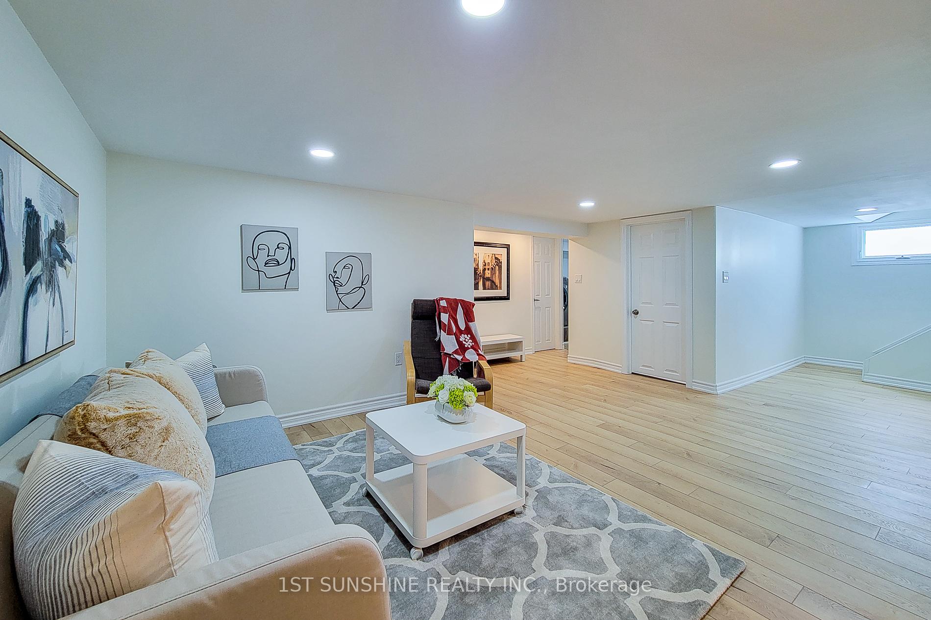 Photo 19 of 88 Fiddlers Green Road, Hamilton, Ancaster — HOMEH