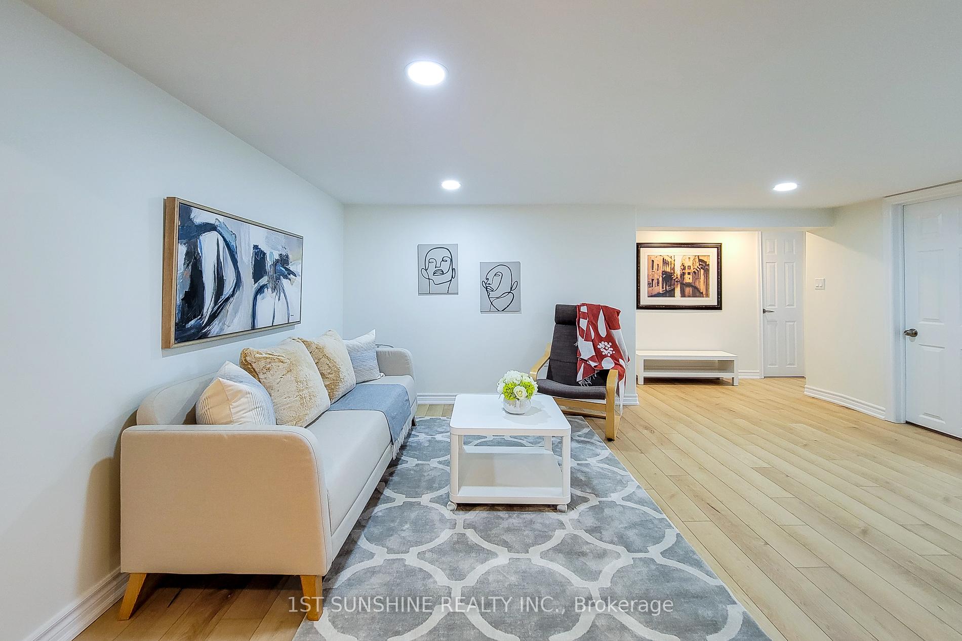 Photo 20 of 88 Fiddlers Green Road, Hamilton, Ancaster — HOMEH