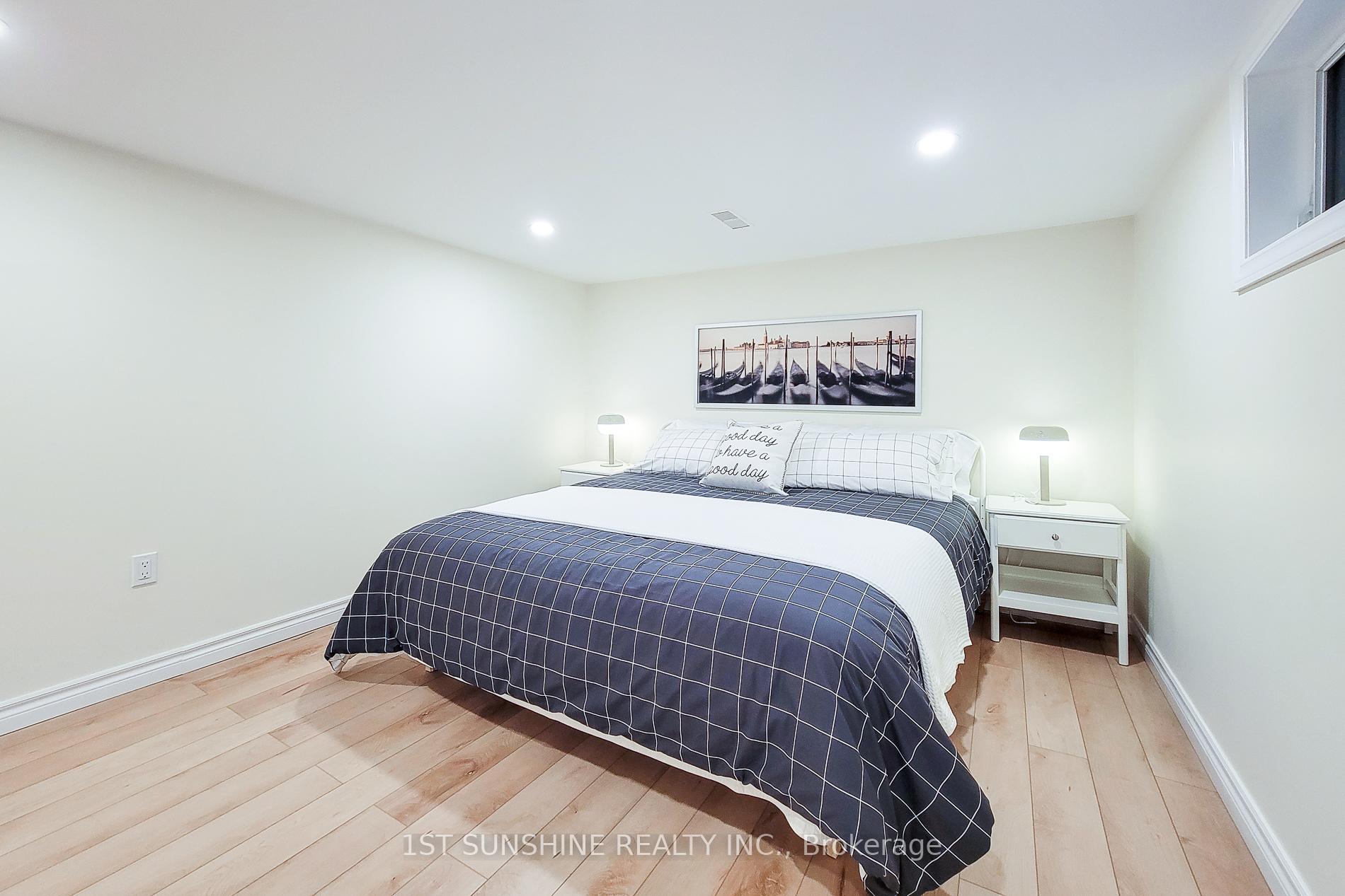 Photo 21 of 88 Fiddlers Green Road, Hamilton, Ancaster — HOMEH