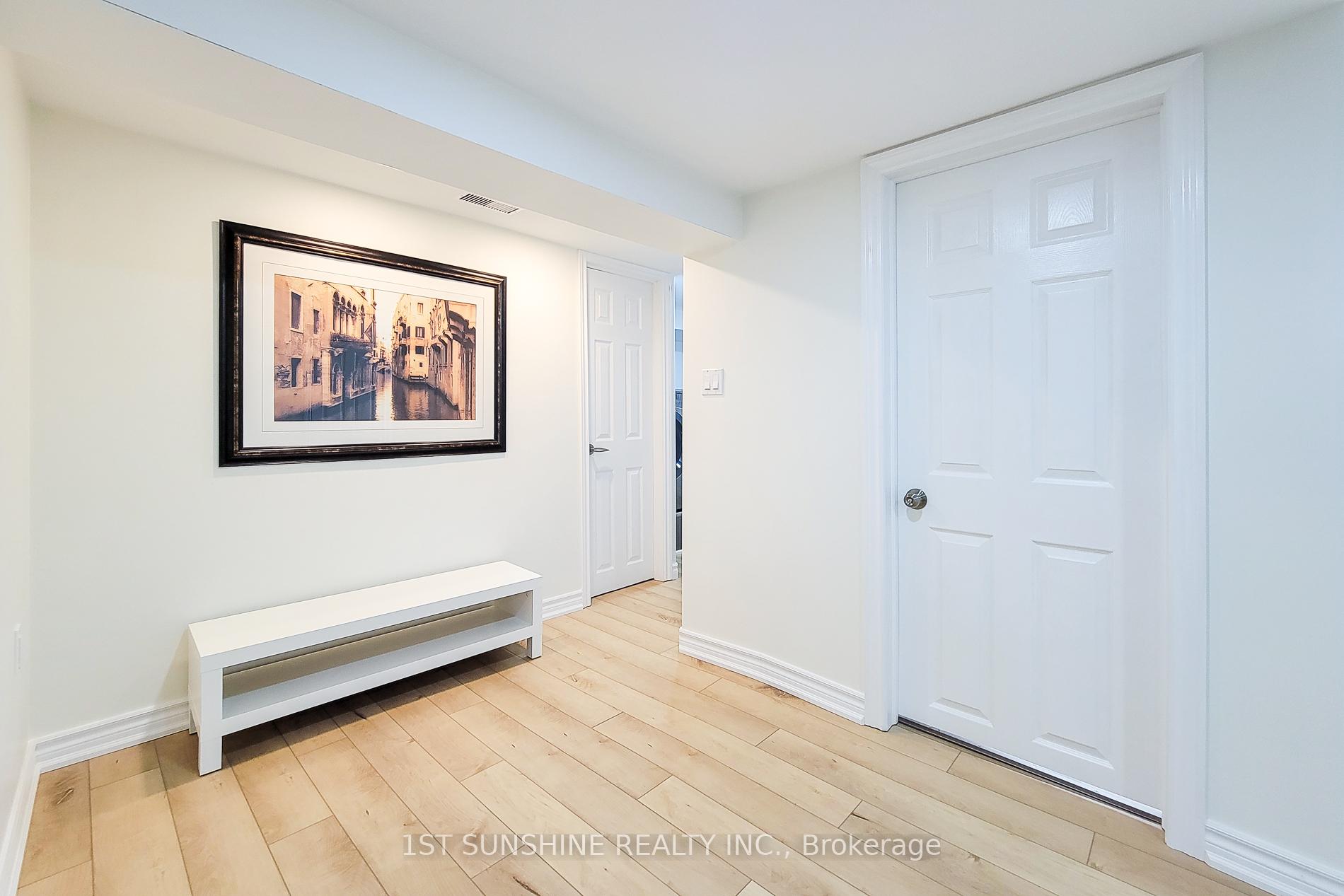 Photo 22 of 88 Fiddlers Green Road, Hamilton, Ancaster — HOMEH