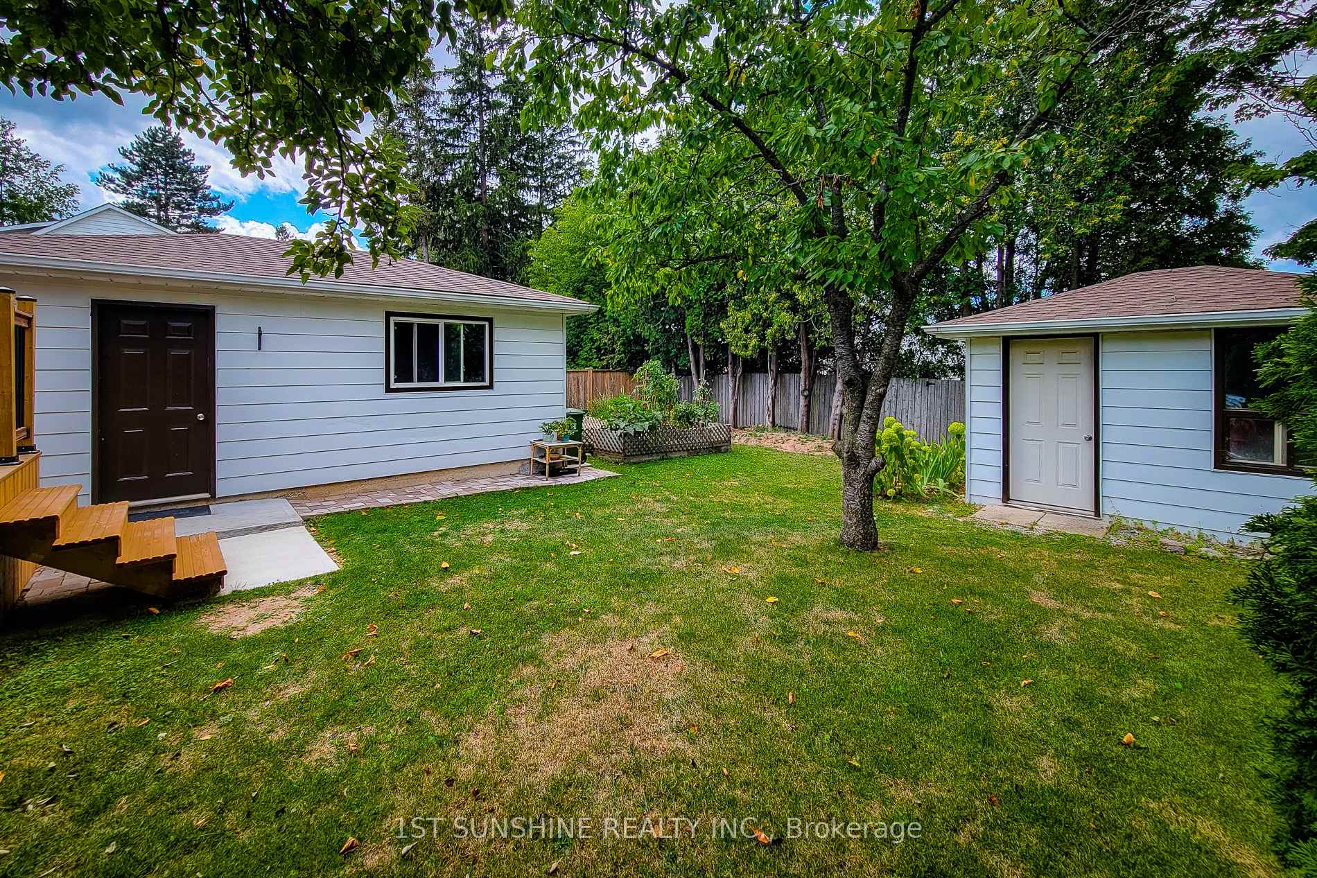Photo 29 of 88 Fiddlers Green Road, Hamilton, Ancaster — HOMEH