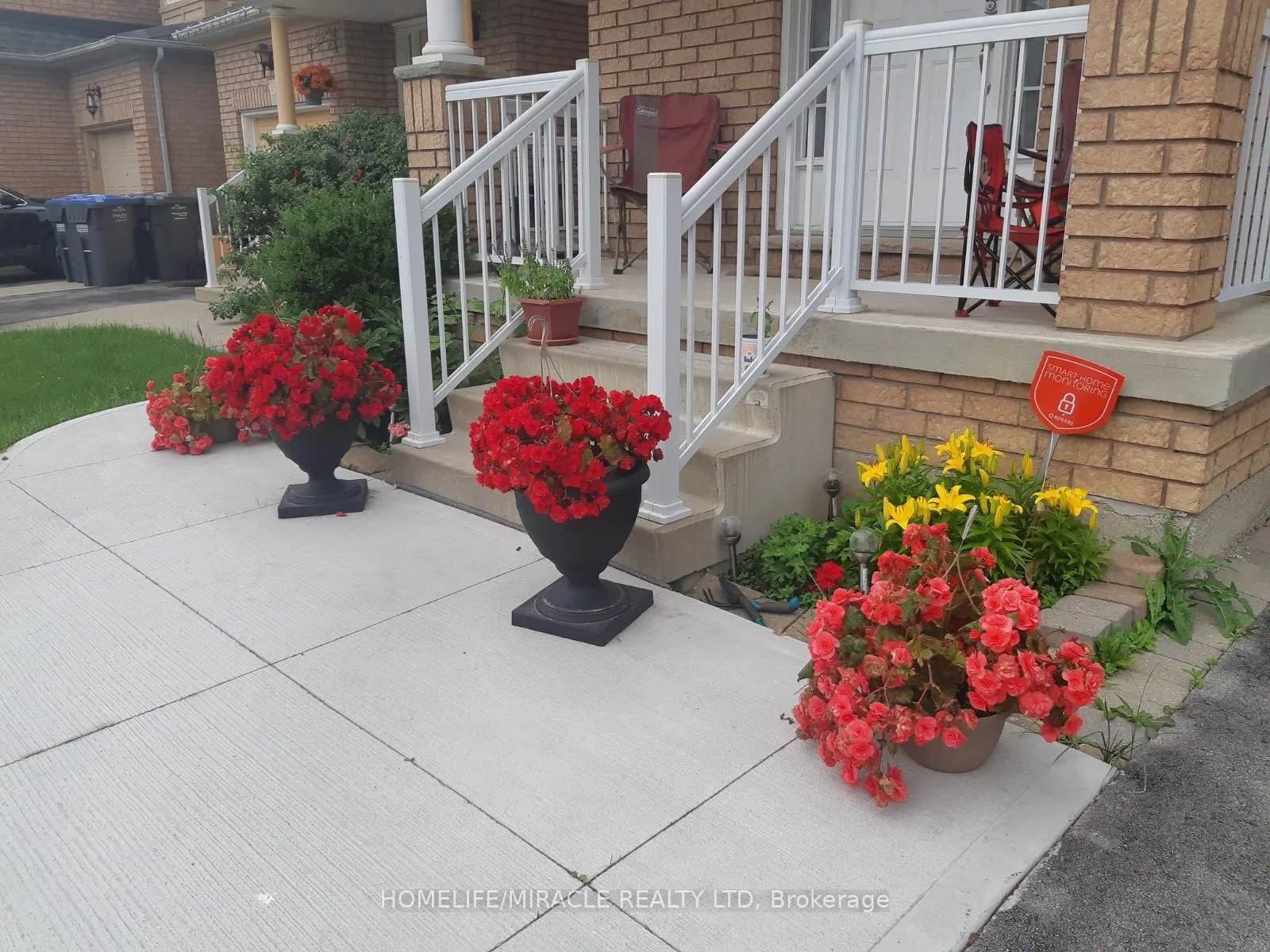 Photo 2 of 15 Bramfield Street, Brampton, Fletcher's Meadow — HOMEH