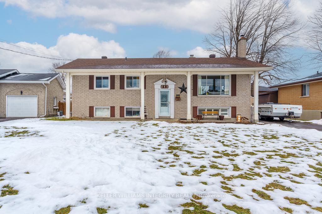 Photo 1 of 853 Haldimand Crescent N, Cornwall — HOMEH