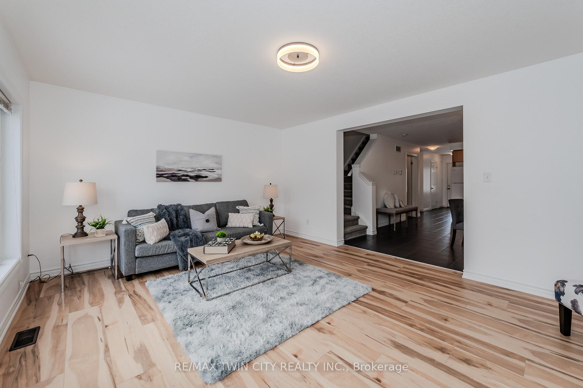 Photo 11 of 6 Broadoaks Drive, Cambridge — HOMEH