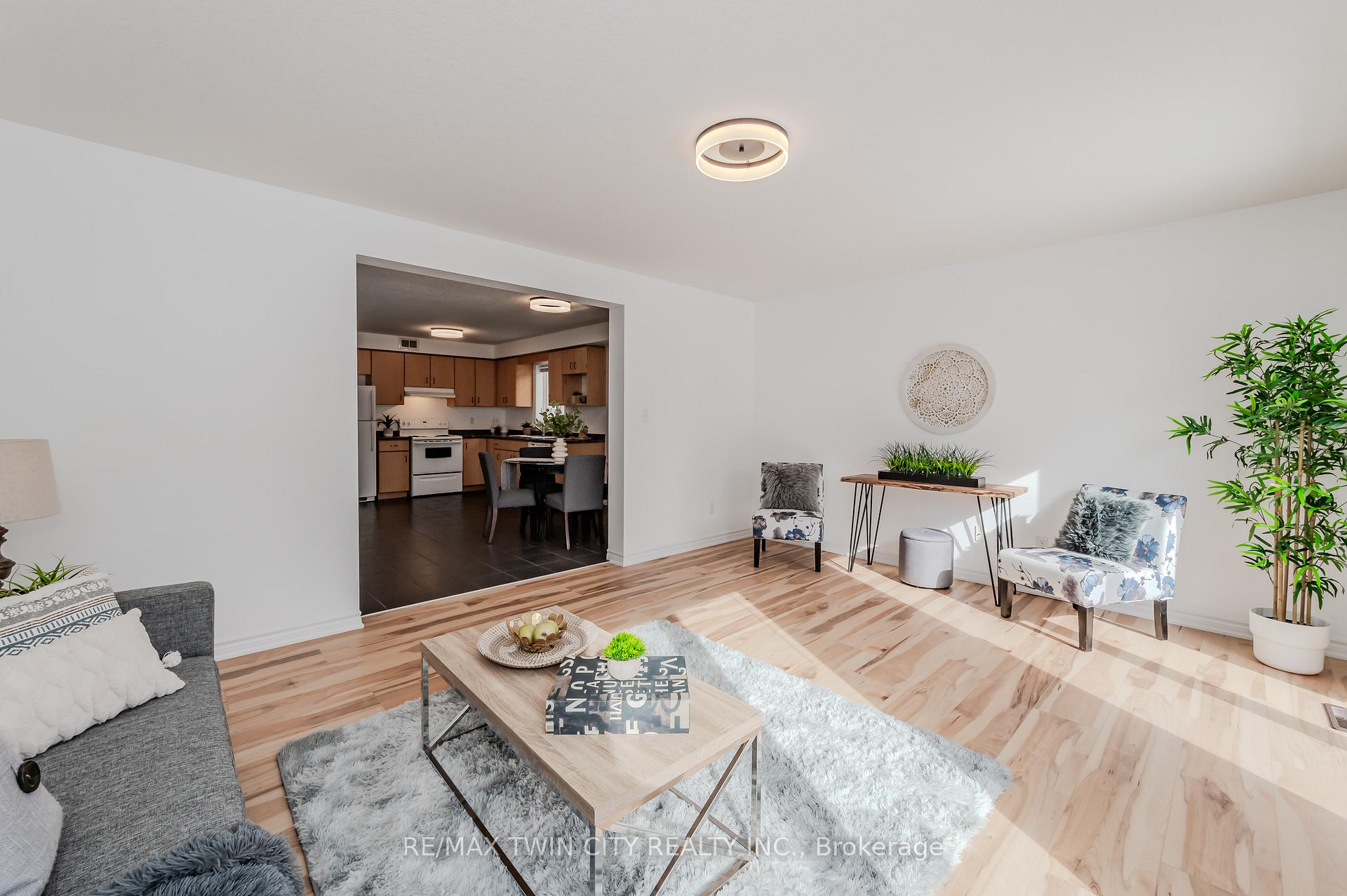Photo 12 of 6 Broadoaks Drive, Cambridge — HOMEH