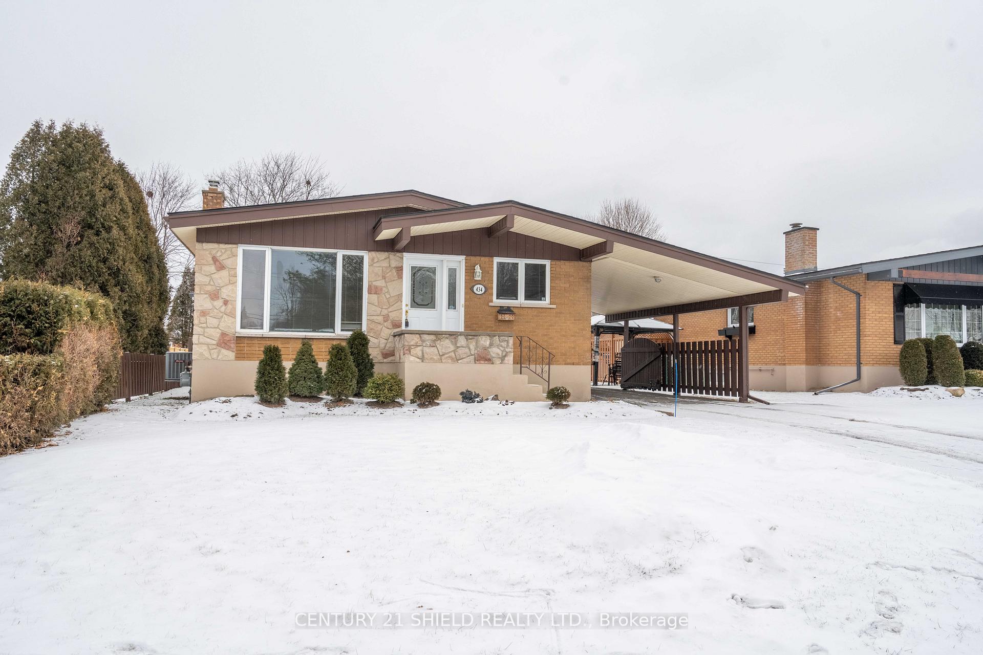 Photo 1 of 434 Anderson Drive, Cornwall — HOMEH