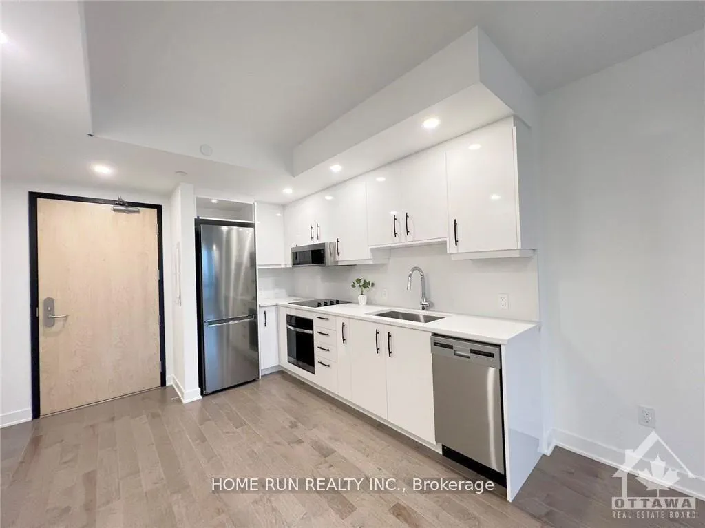Photo 2 of Unit 1710, 340 Queen Street, Ottawa, Ottawa Centre — HOMEH