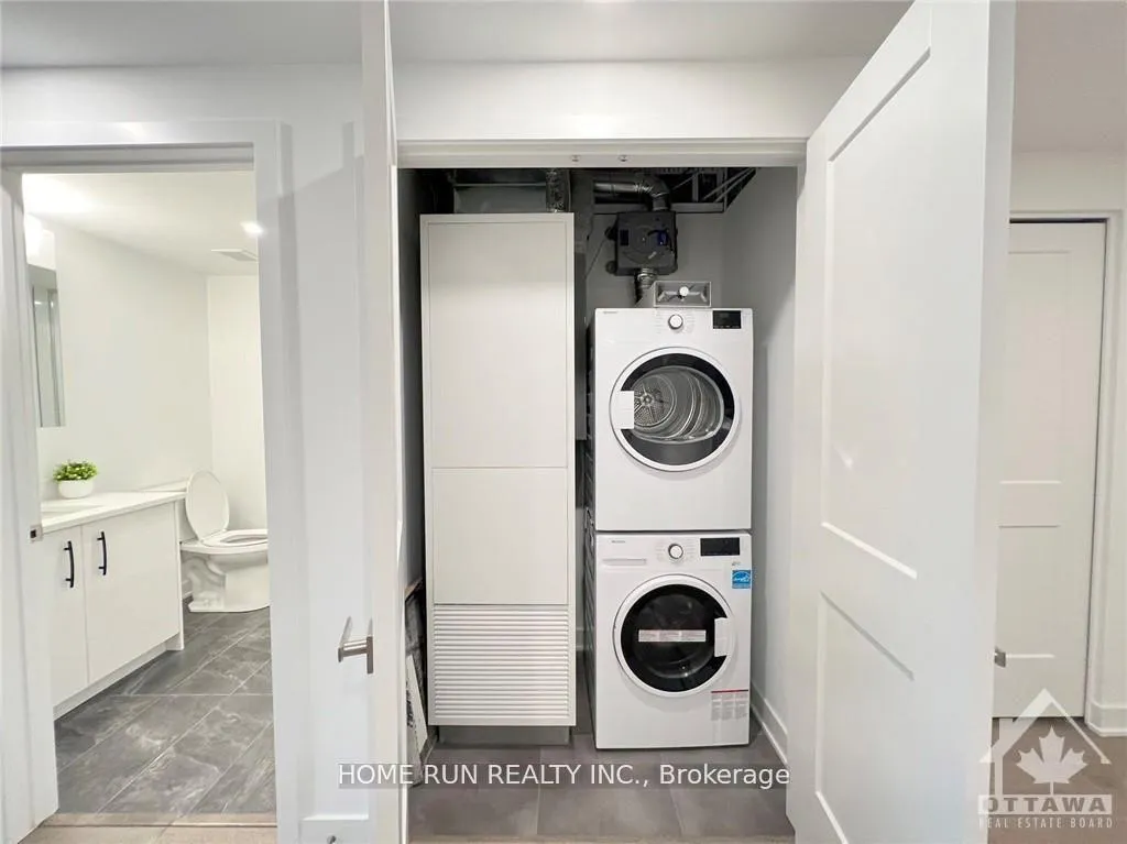 Photo 6 of Unit 1710, 340 Queen Street, Ottawa, Ottawa Centre — HOMEH