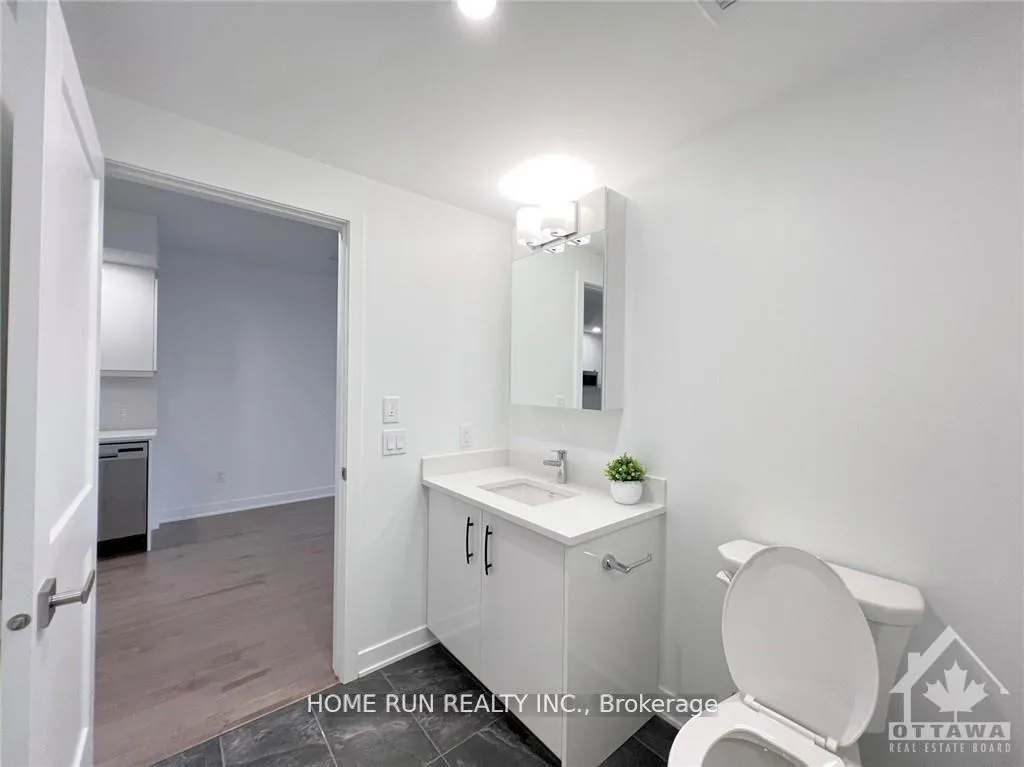 Photo 8 of Unit 1710, 340 Queen Street, Ottawa, Ottawa Centre — HOMEH