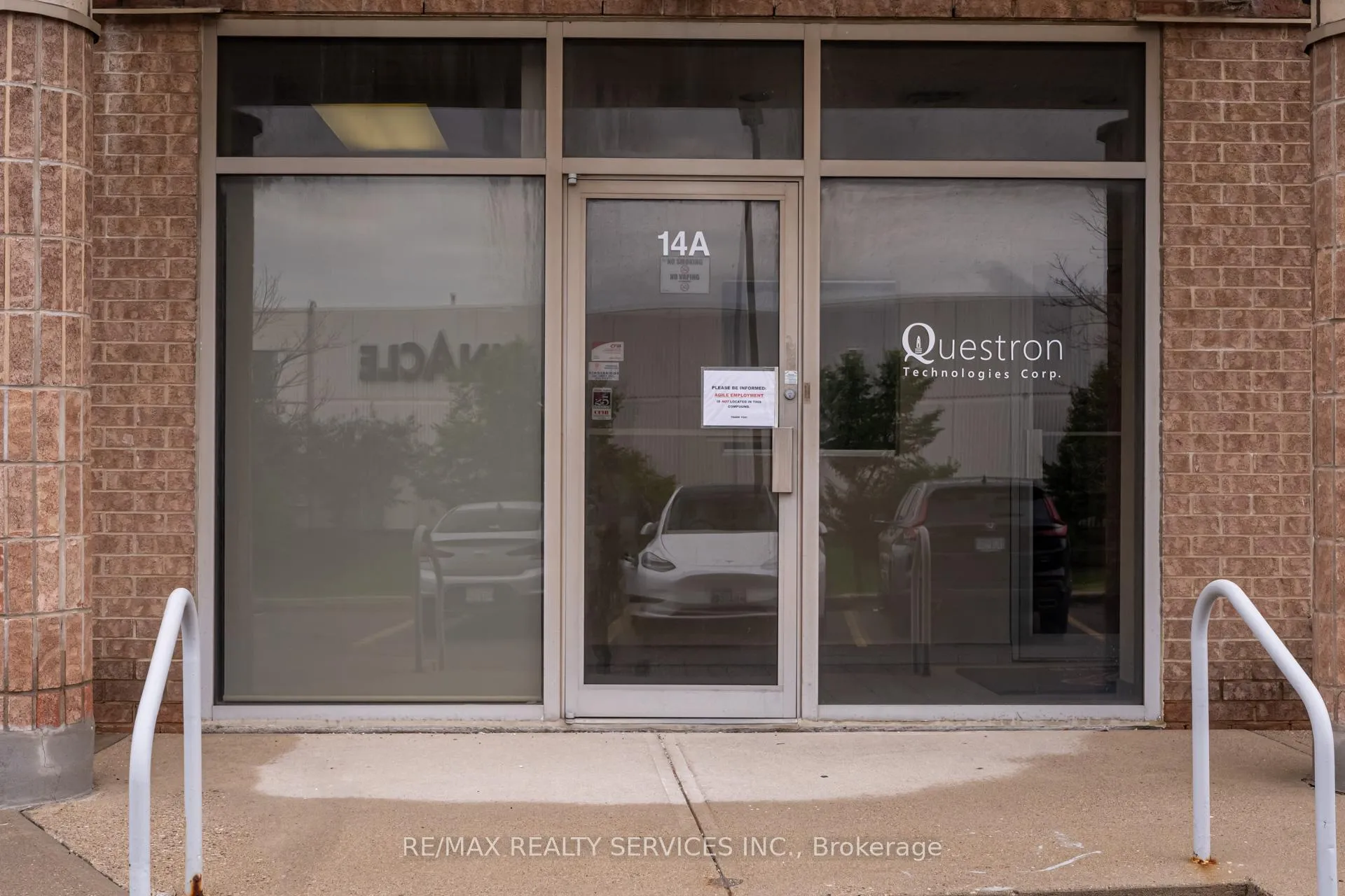Photo 3 of Unit 18, 18 Franklin Crt, Brampton, Bramalea West Industrial — HOMEH