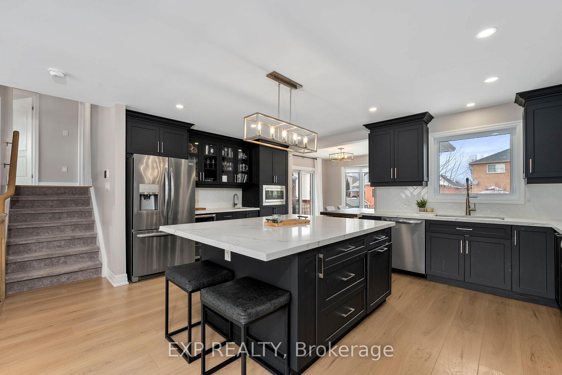 Photo 8 of 50 Bambi Crescent, Georgina, Keswick South — HOMEH