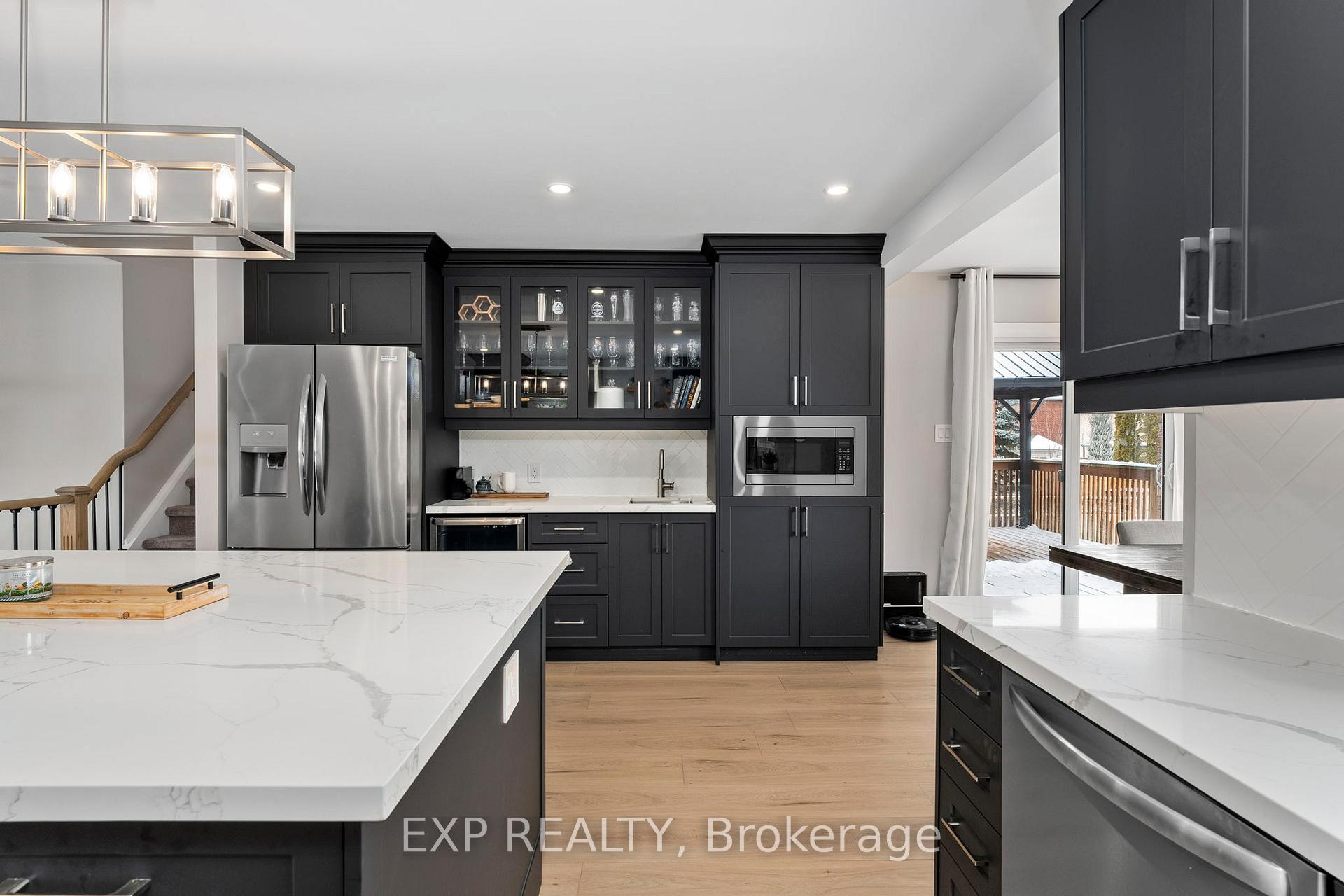 Photo 11 of 50 Bambi Crescent, Georgina, Keswick South — HOMEH