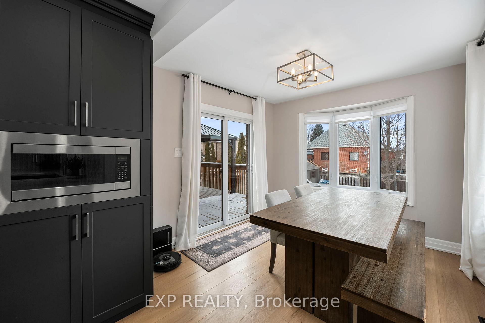 Photo 15 of 50 Bambi Crescent, Georgina, Keswick South — HOMEH