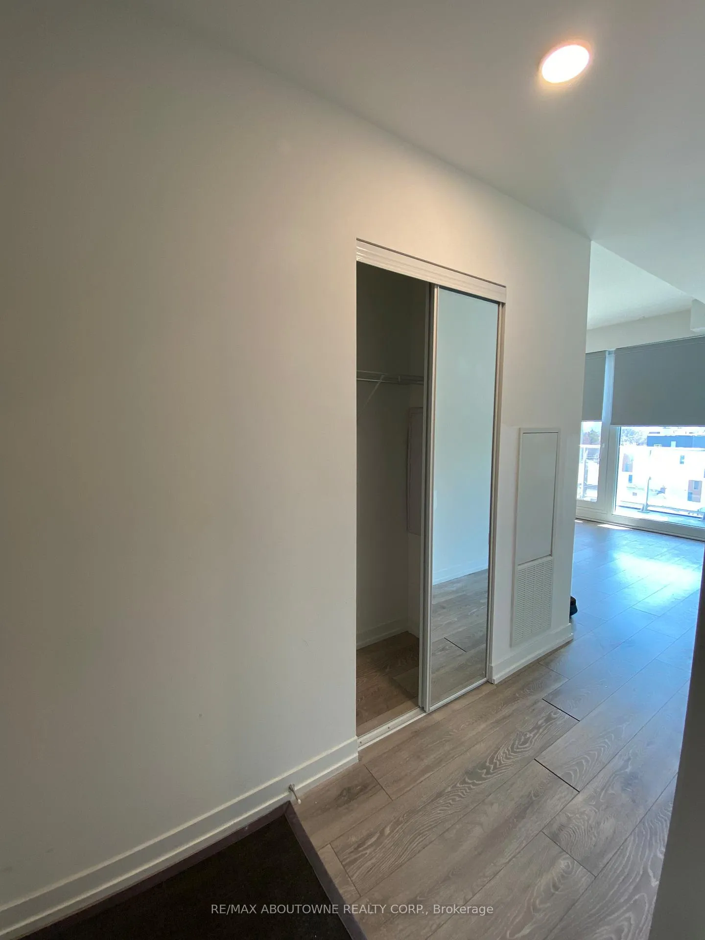 Photo 6 of Unit 806, 2020 Bathurst Street, Toronto, Humewood-Cedarvale — HOMEH