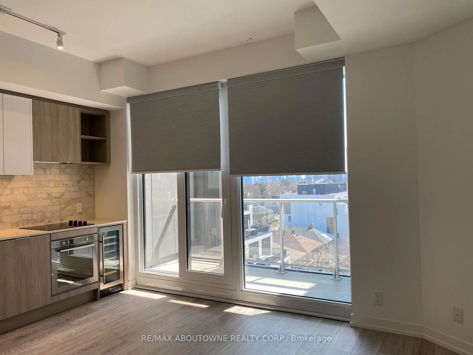 Photo 14 of Unit 806, 2020 Bathurst Street, Toronto, Humewood-Cedarvale — HOMEH