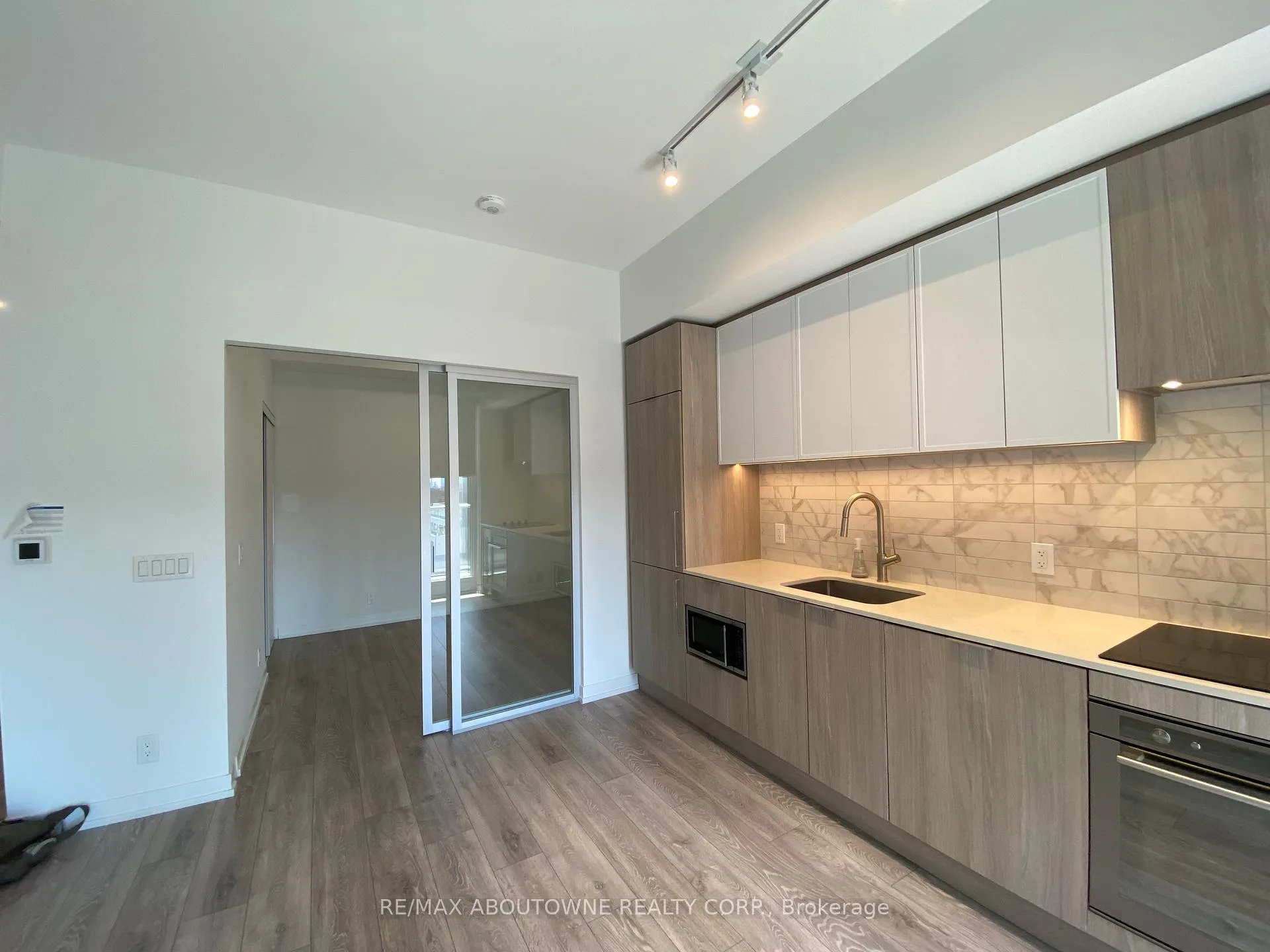 Photo 19 of Unit 806, 2020 Bathurst Street, Toronto, Humewood-Cedarvale — HOMEH
