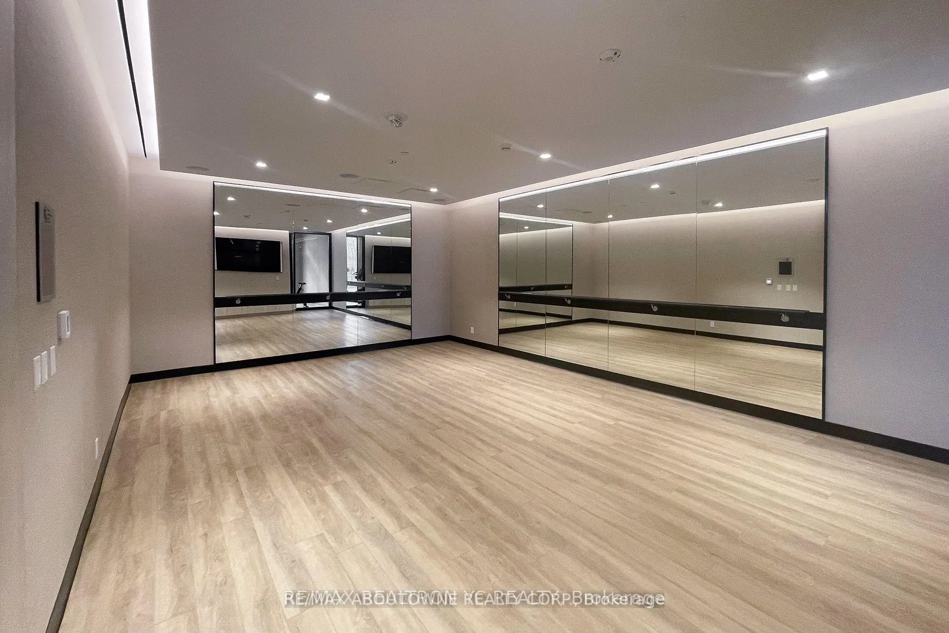Photo 28 of Unit 806, 2020 Bathurst Street, Toronto, Humewood-Cedarvale — HOMEH