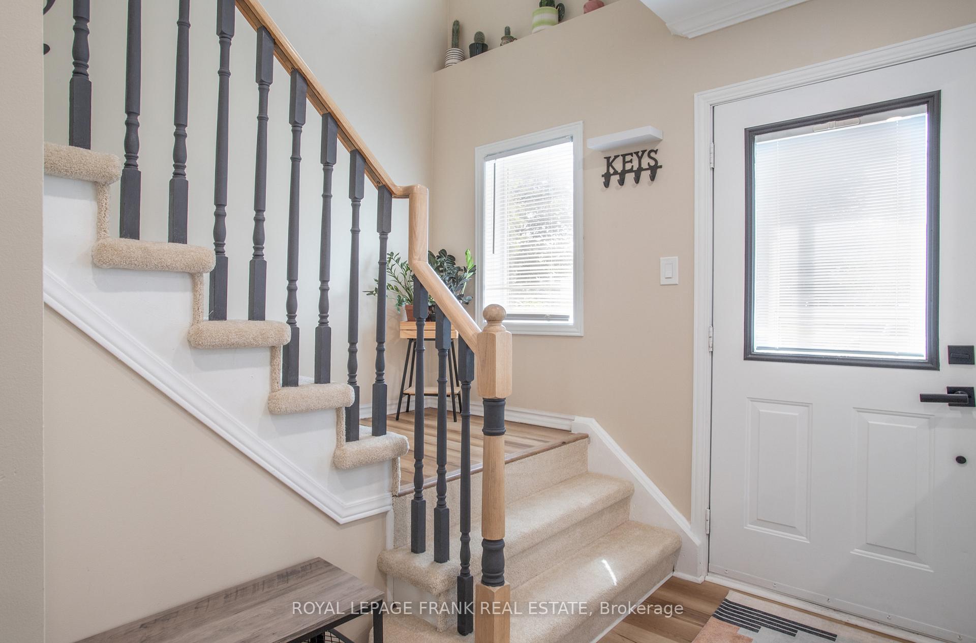 Photo 3 of 57 Elford Drive, Clarington, Bowmanville — HOMEH