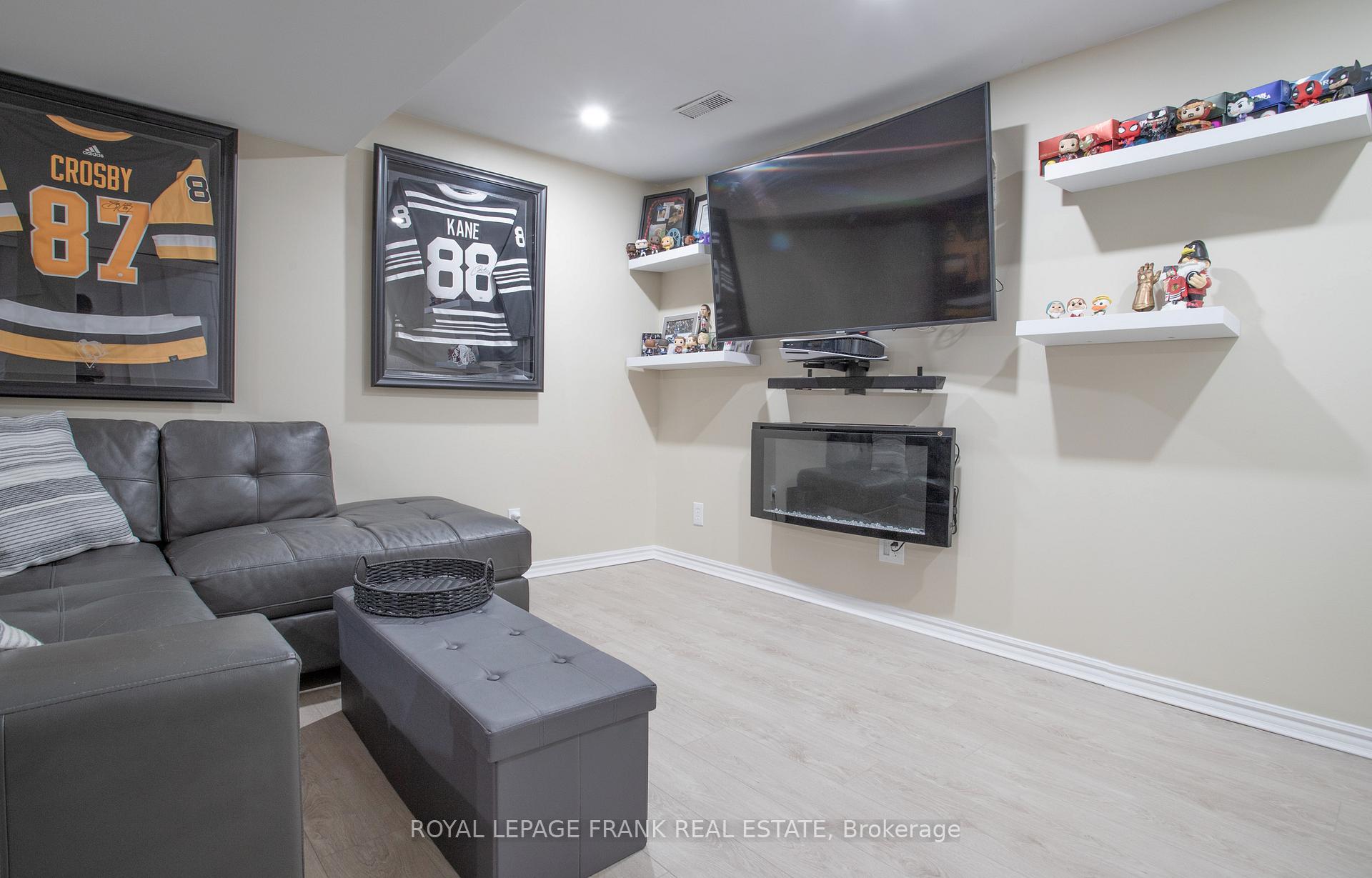 Photo 24 of 57 Elford Drive, Clarington, Bowmanville — HOMEH