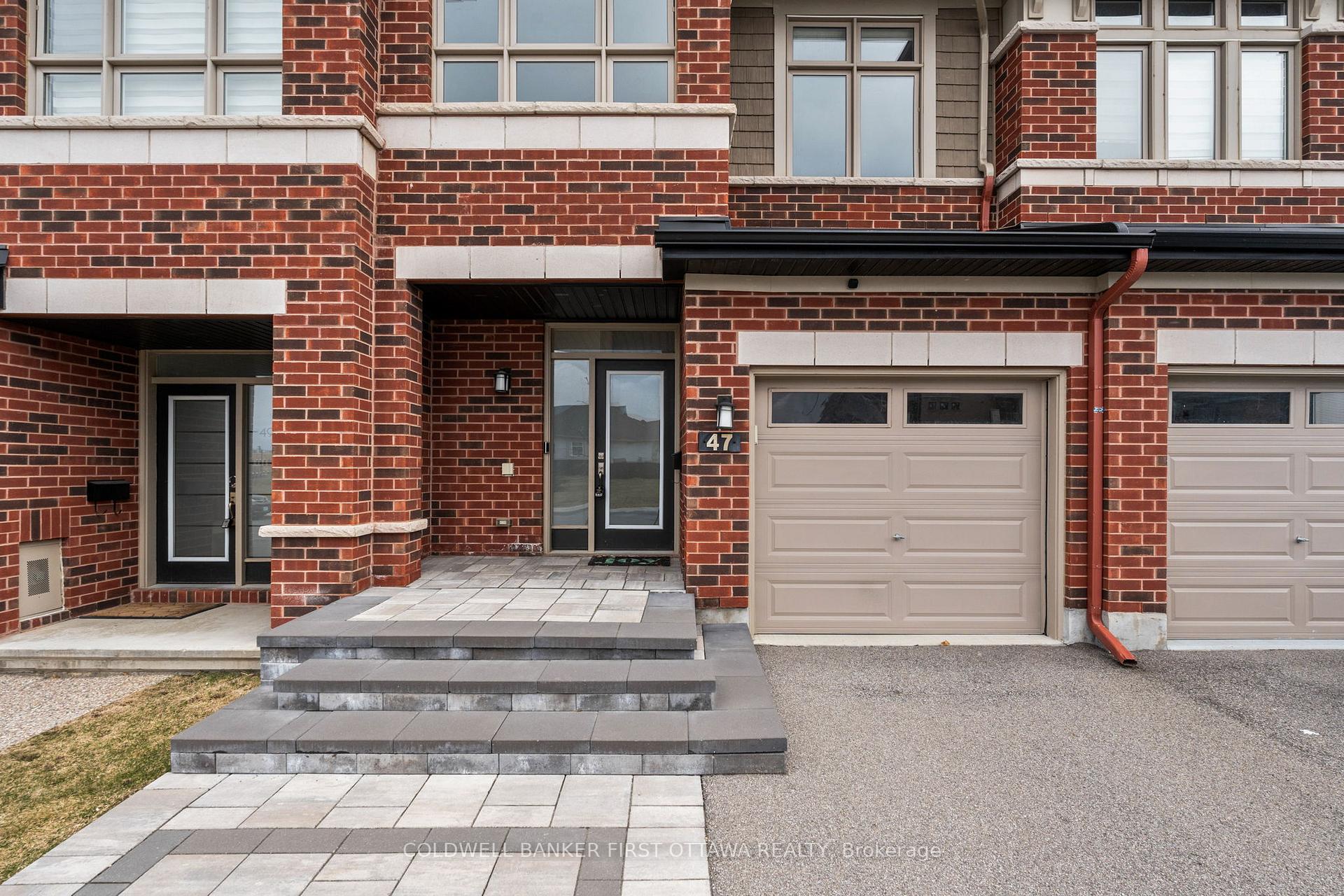 Photo 3 of 47 Salamander Way, Ottawa, Blossom Park/Kemp Park/Findlay Creek — HOMEH