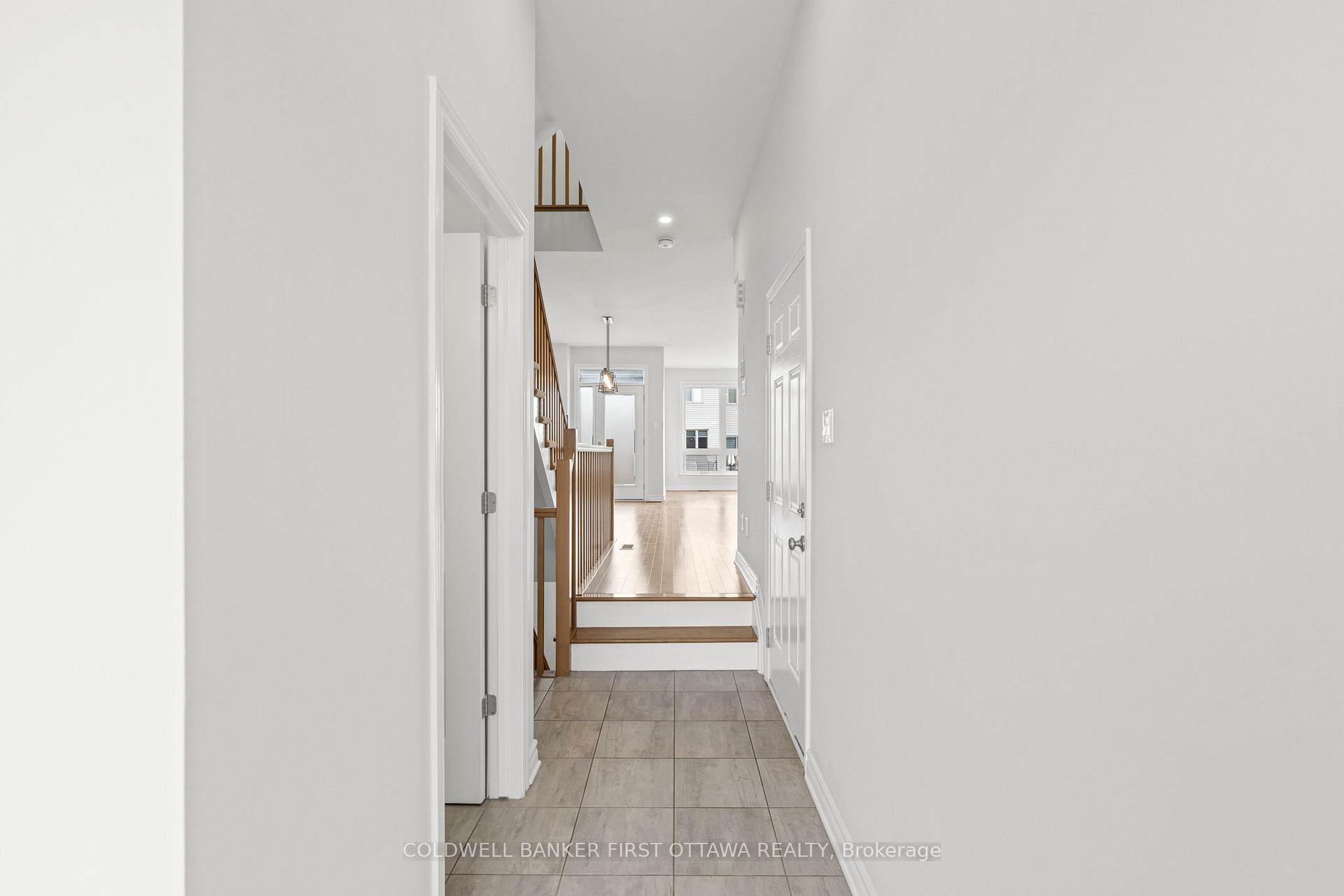Photo 6 of 47 Salamander Way, Ottawa, Blossom Park/Kemp Park/Findlay Creek — HOMEH