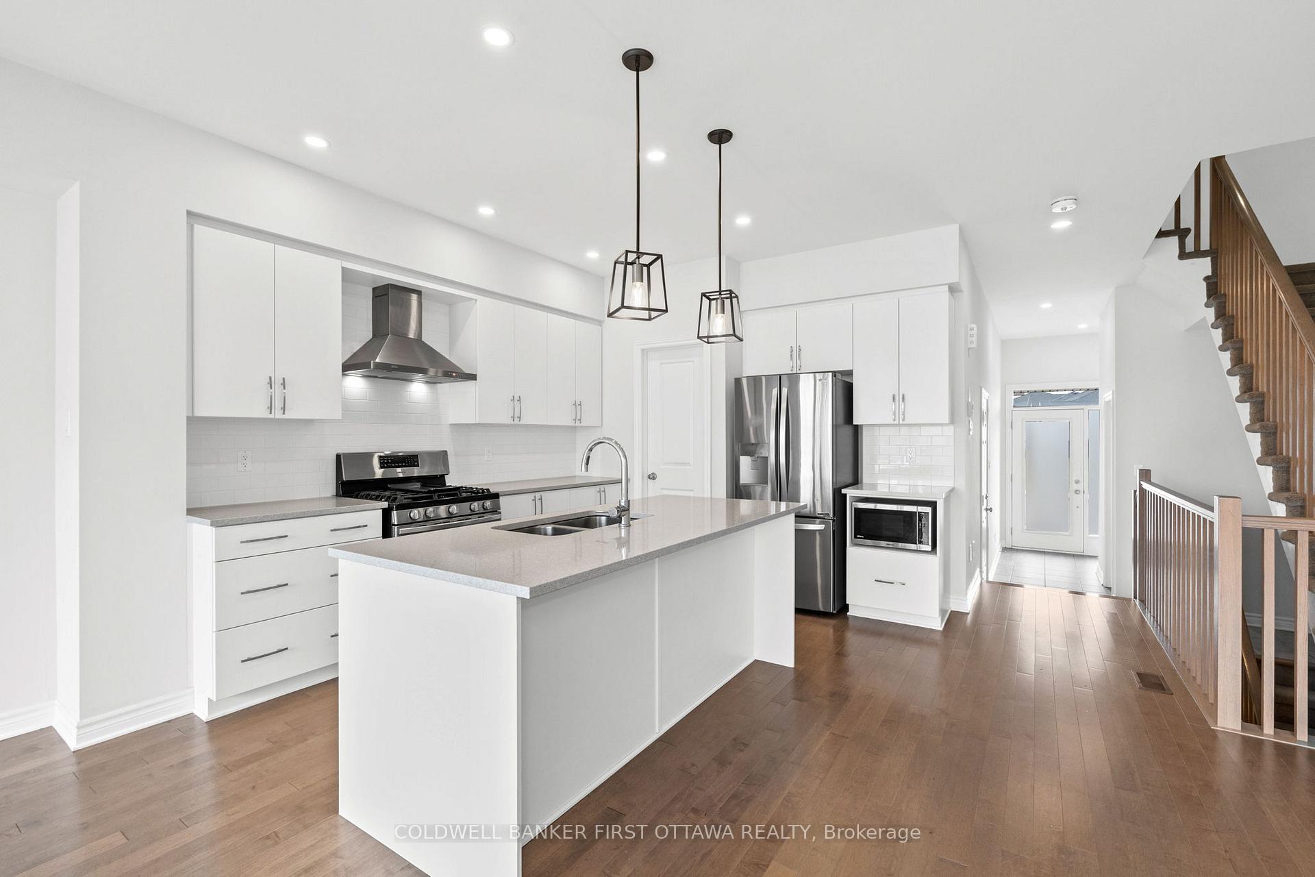 Photo 10 of 47 Salamander Way, Ottawa, Blossom Park/Kemp Park/Findlay Creek — HOMEH