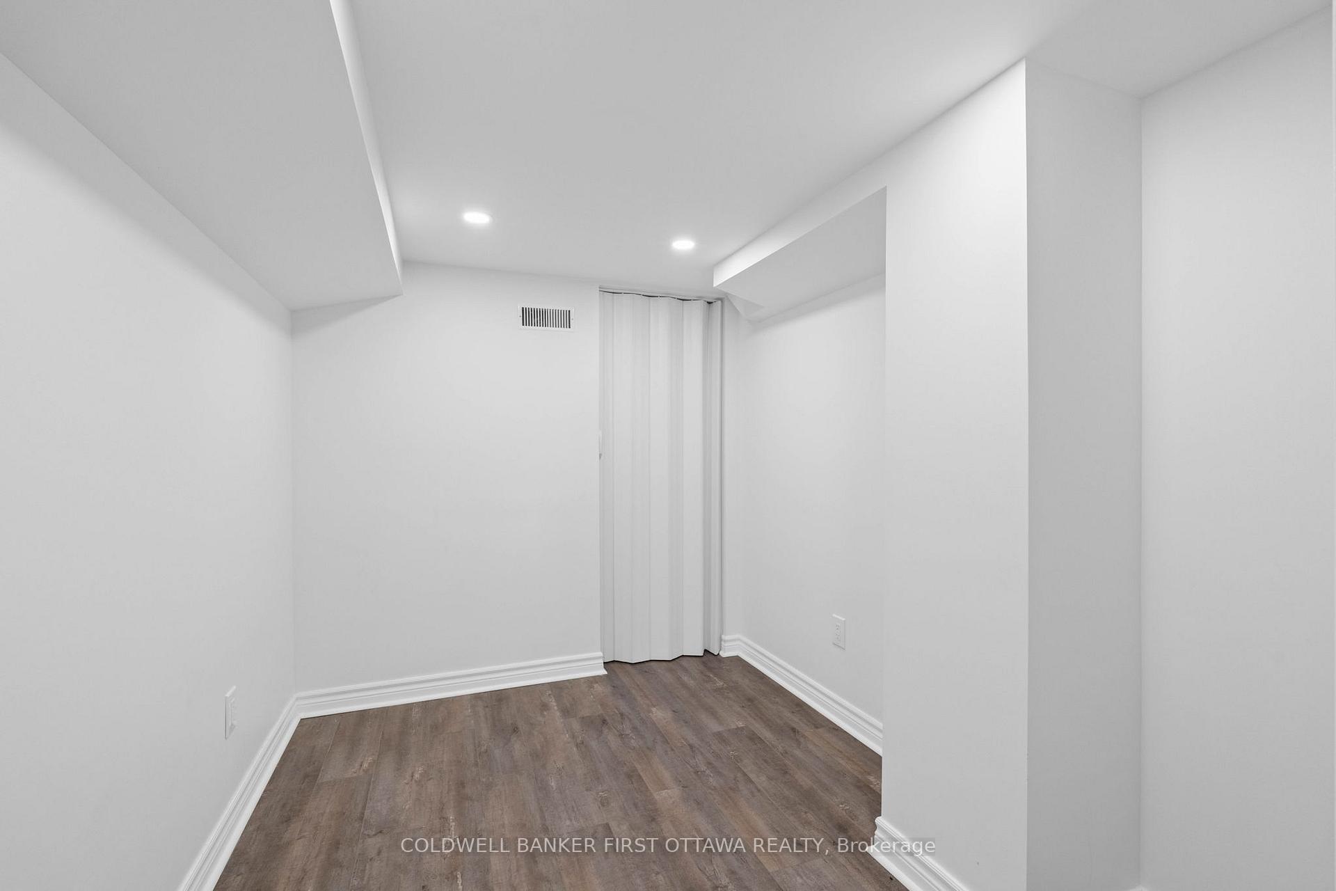 Photo 38 of 47 Salamander Way, Ottawa, Blossom Park/Kemp Park/Findlay Creek — HOMEH