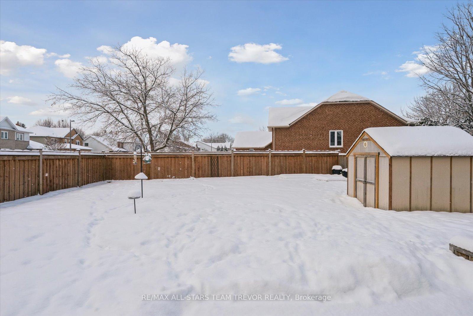 Photo 34 of 172 Carrick Avenue, Georgina, Keswick North — HOMEH