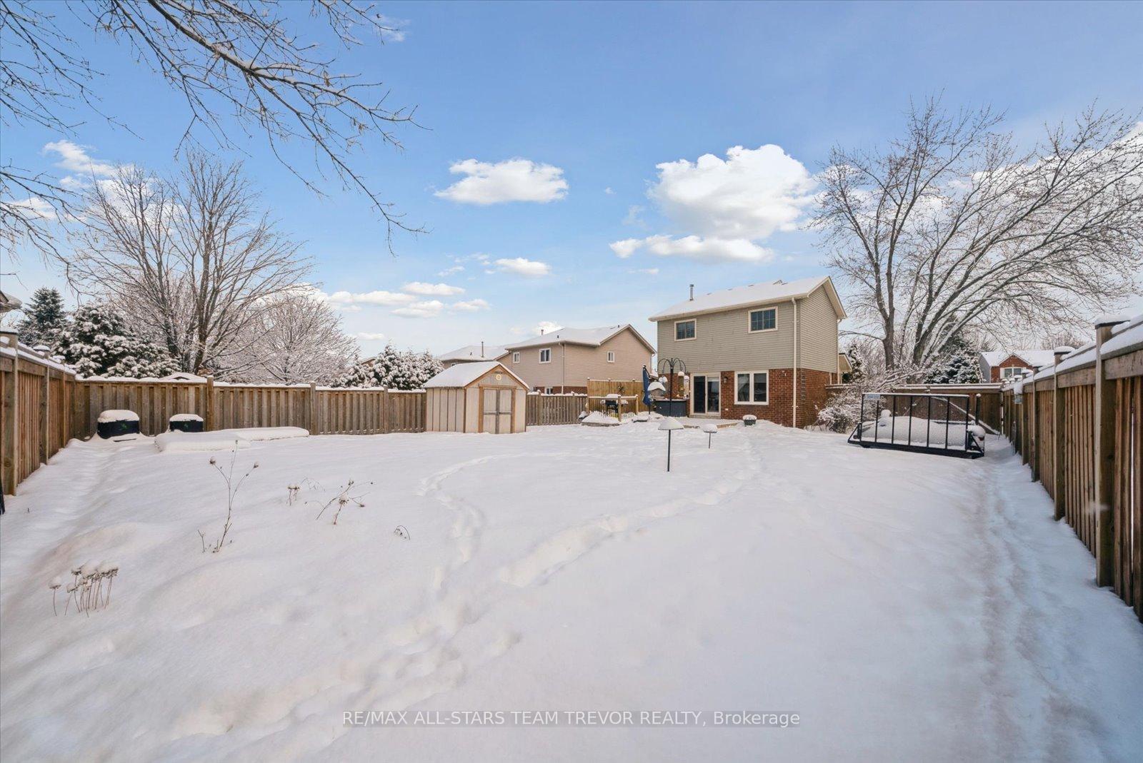 Photo 35 of 172 Carrick Avenue, Georgina, Keswick North — HOMEH